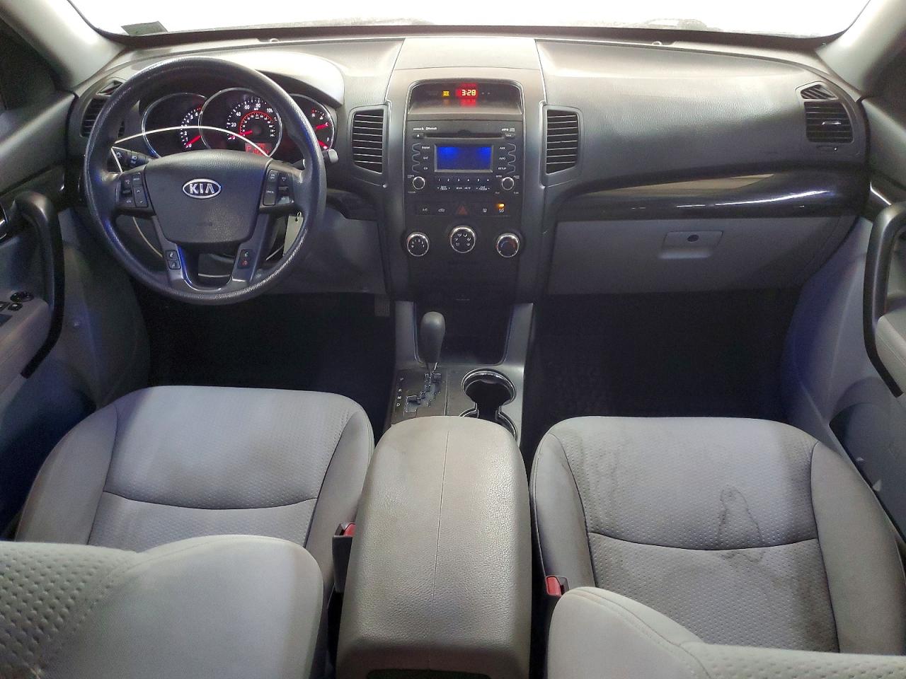 2011 KIA SORENTO LX photo 8