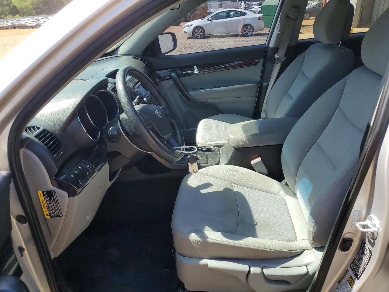 2011 KIA SORENTO LX photo 7