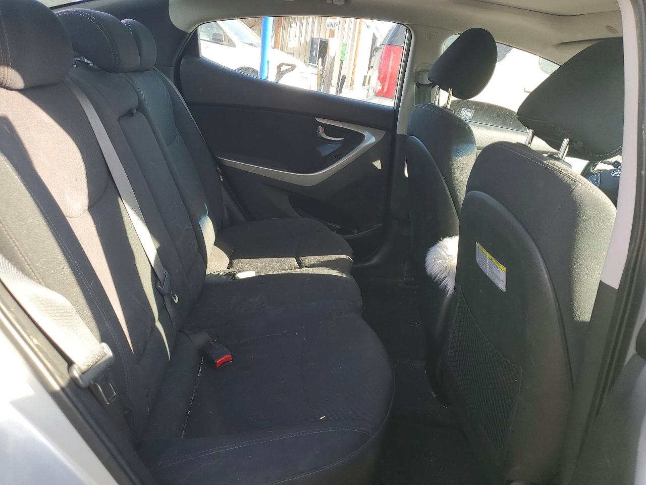 2015 HYUNDAI ELANTRA SE photo 19