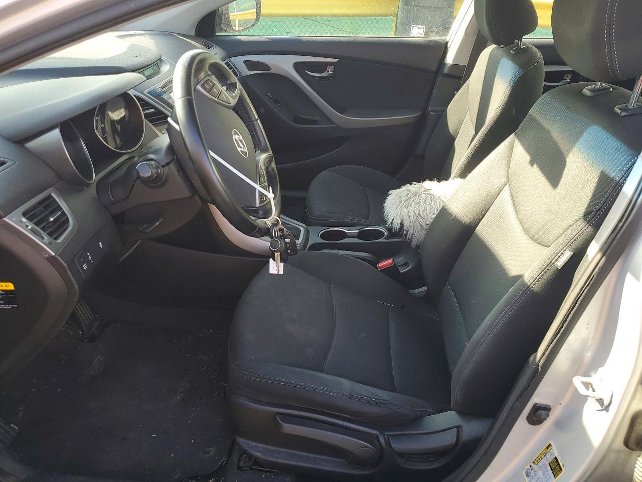 2015 HYUNDAI ELANTRA SE photo 13