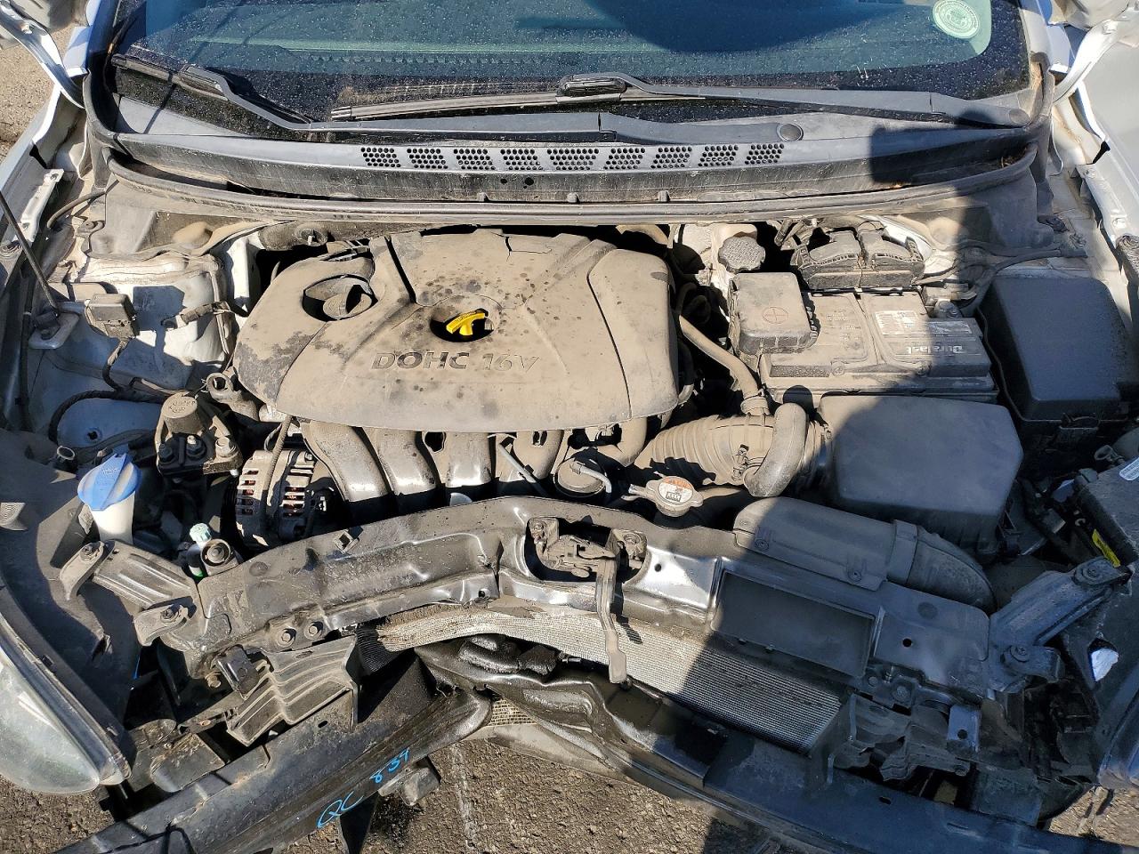 2015 HYUNDAI ELANTRA SE photo 21