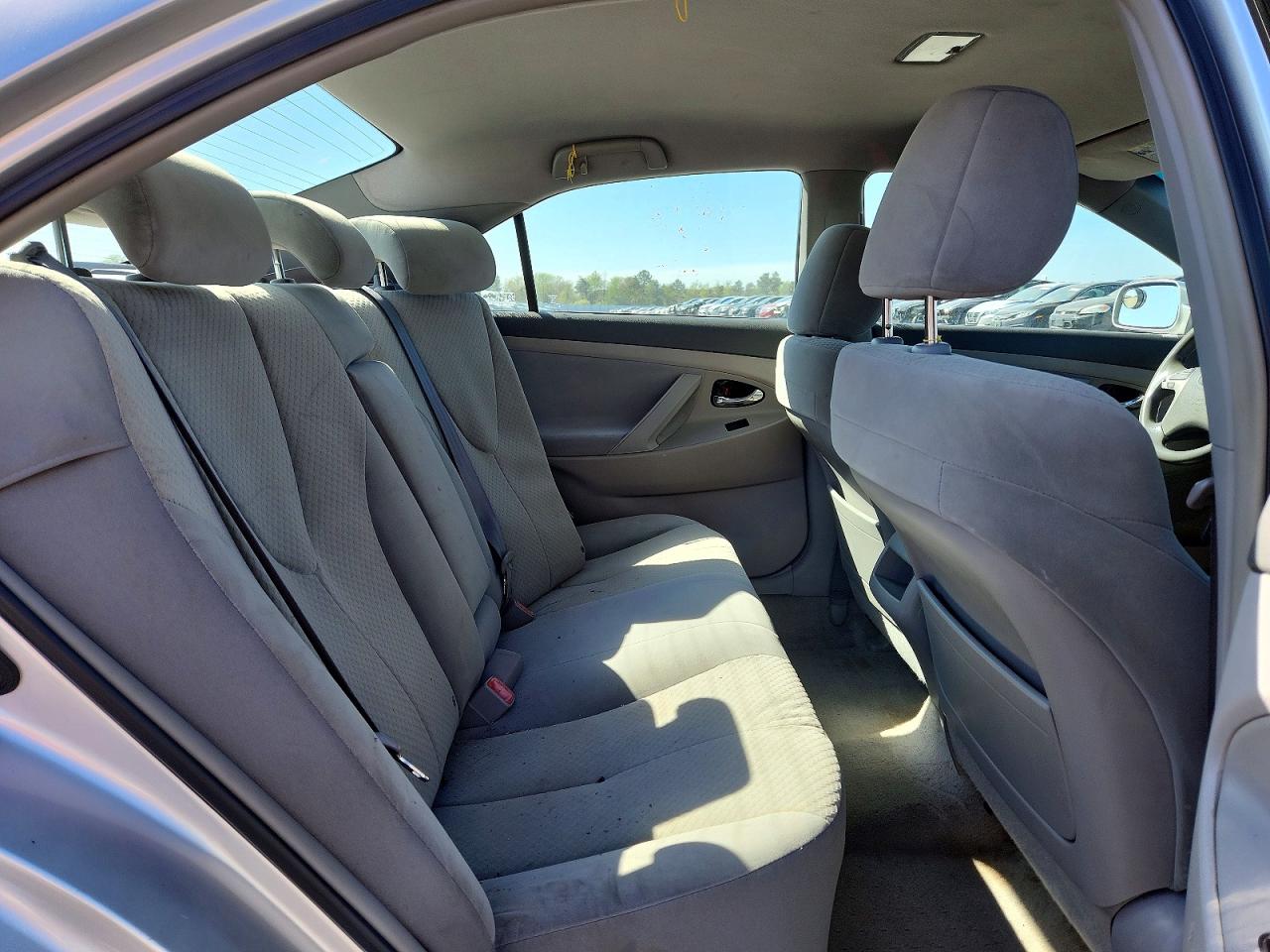 2009 TOYOTA CAMRY BASE photo 19