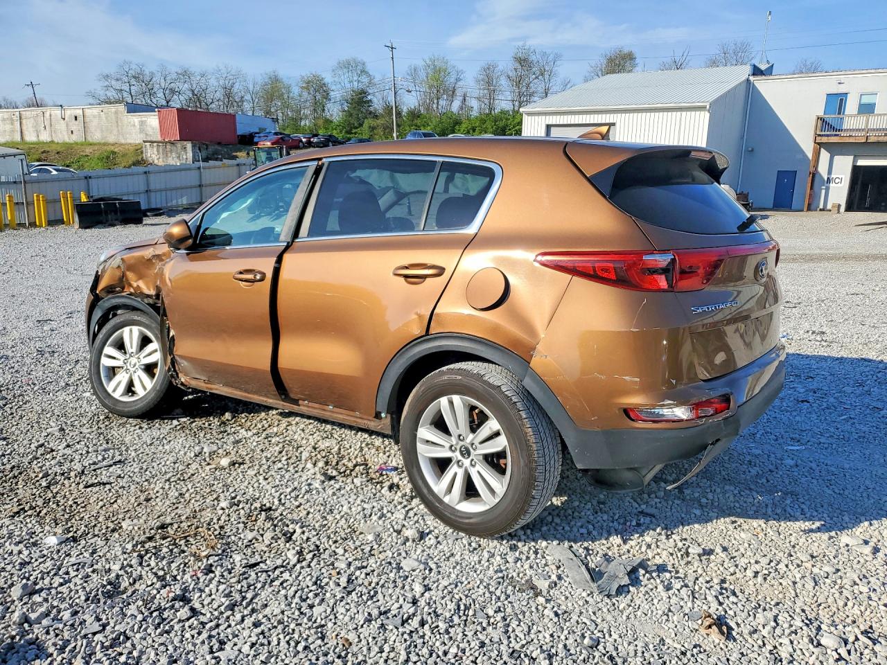 2018 KIA SPORTAGE LX photo 3