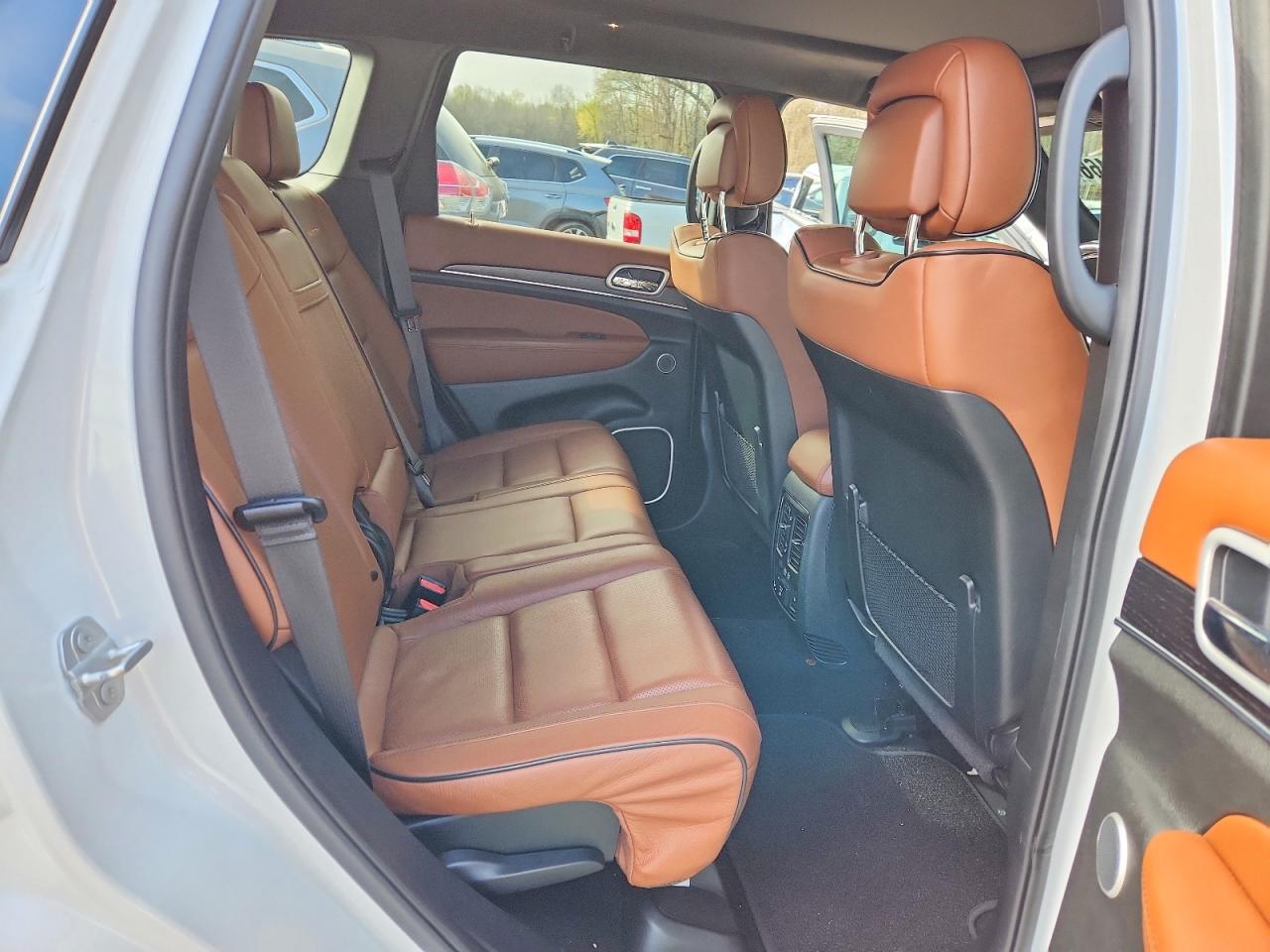 2020 JEEP GRAND CHEROKEE SUMMIT photo 21