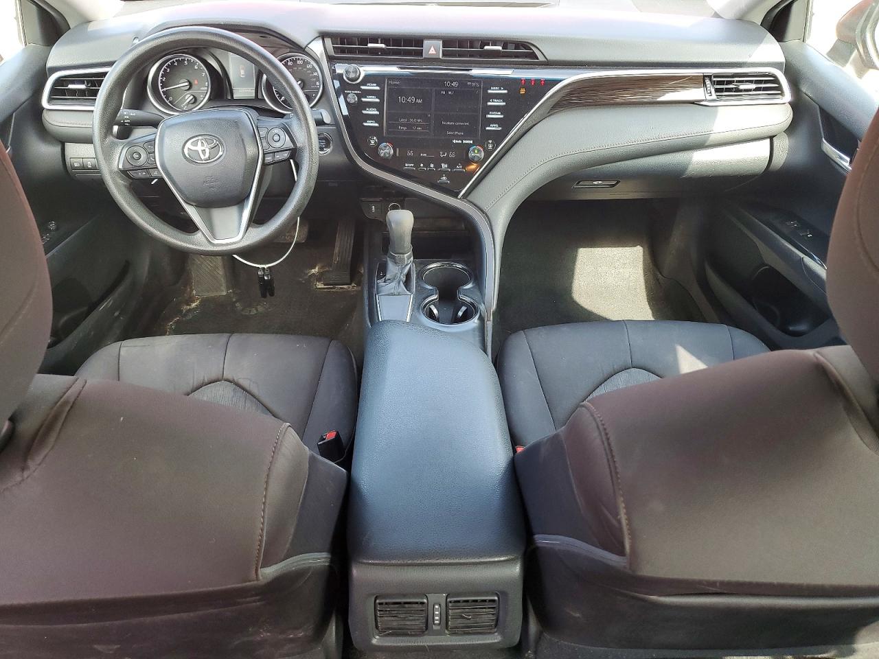 2018 TOYOTA CAMRY LE photo 15