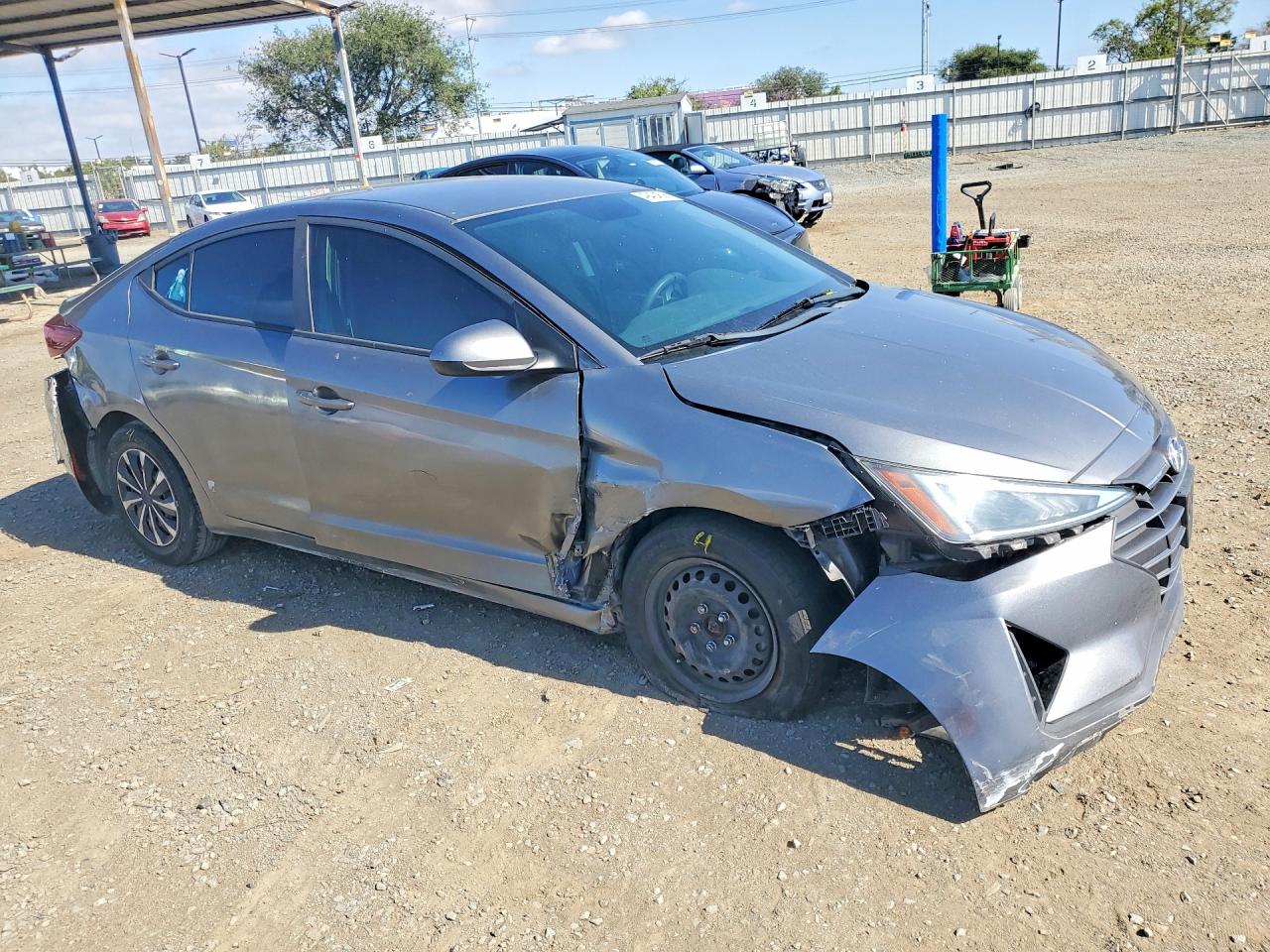 2019 HYUNDAI ELANTRA SE photo 10