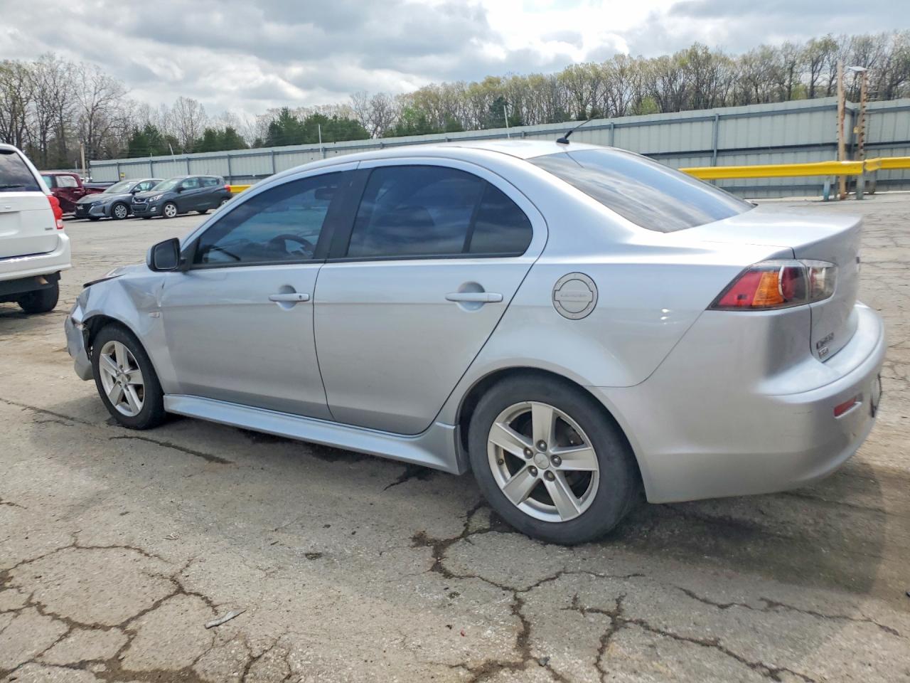 2013 MITSUBISHI LANCER SE photo 2