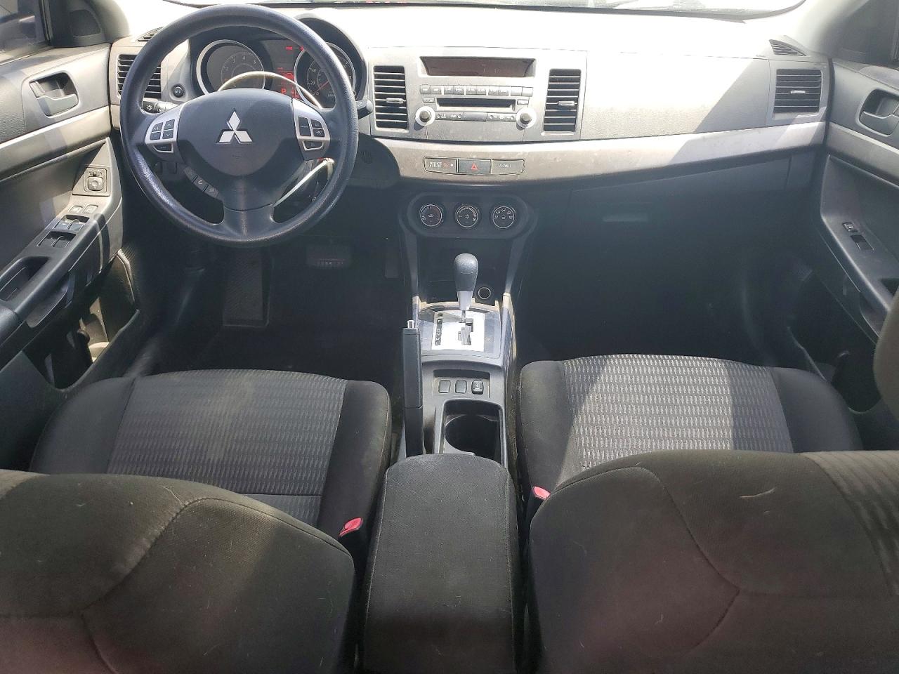 2013 MITSUBISHI LANCER SE photo 8