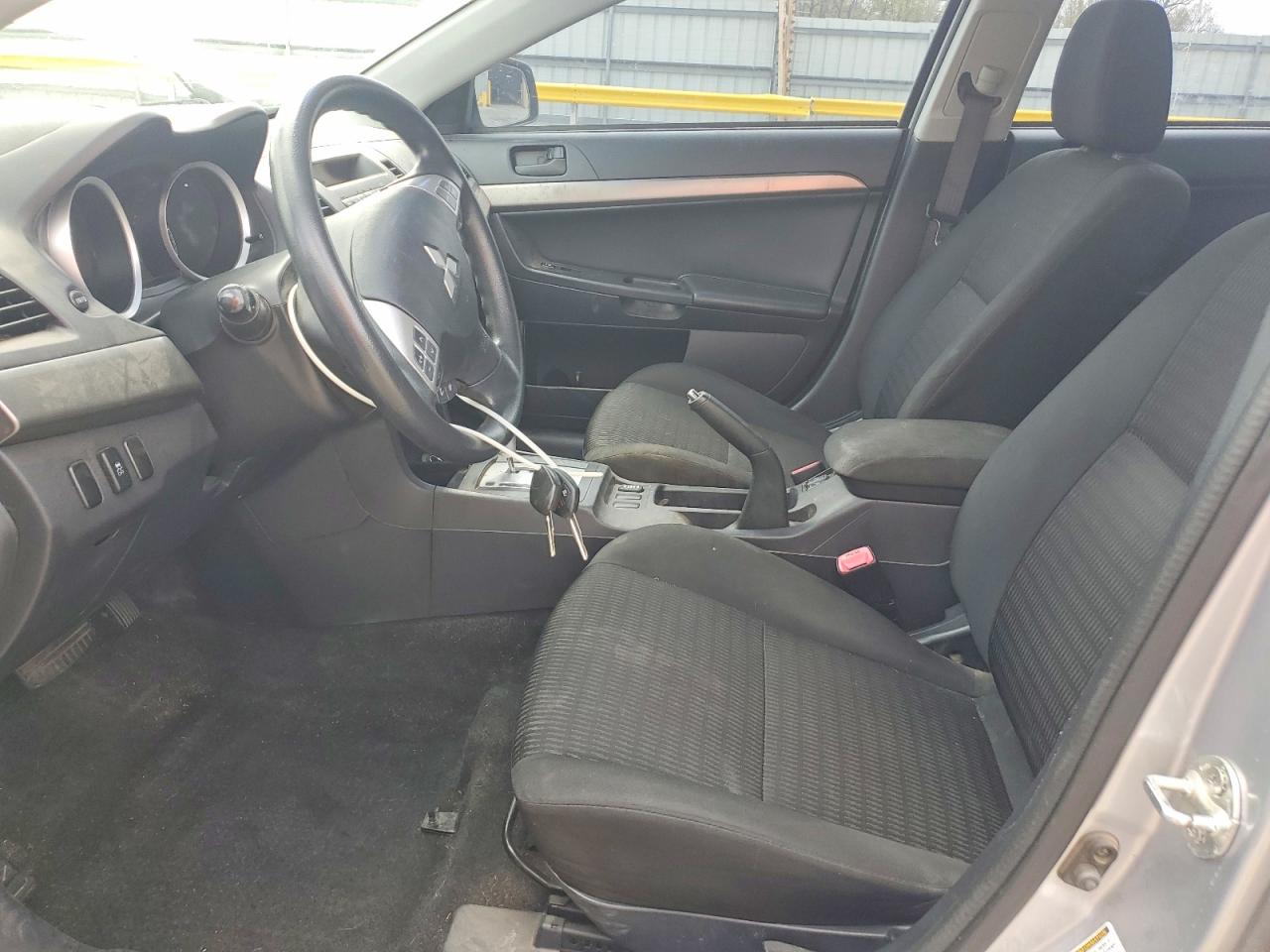 2013 MITSUBISHI LANCER SE photo 7