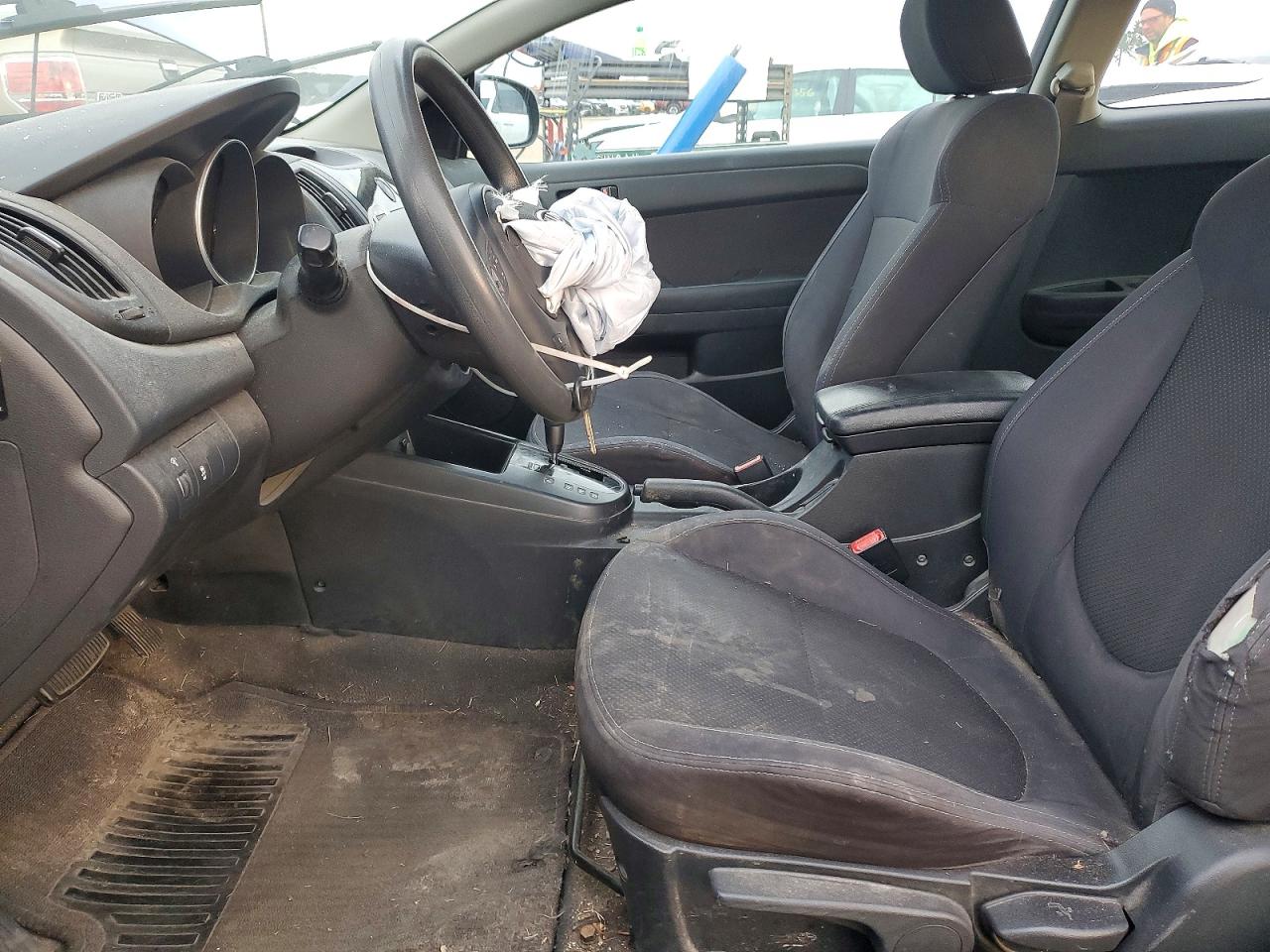 2010 KIA FORTE EX photo 13