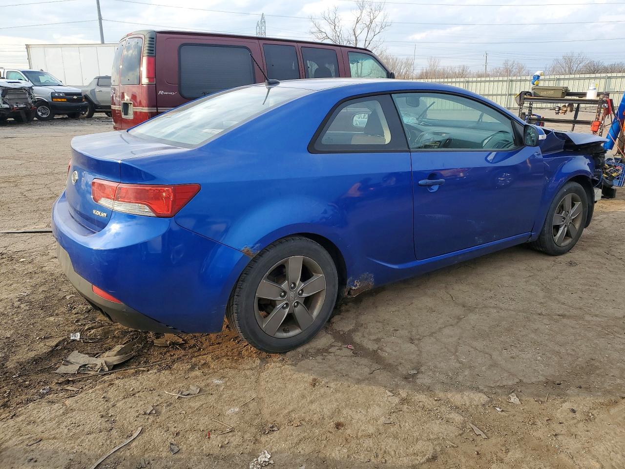 2010 KIA FORTE EX photo 5