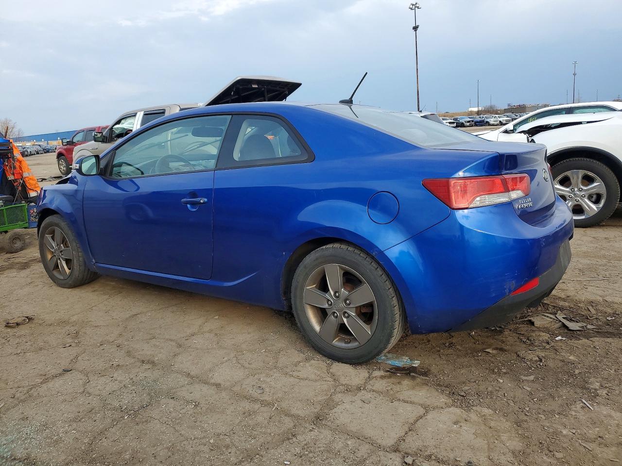 2010 KIA FORTE EX photo 3