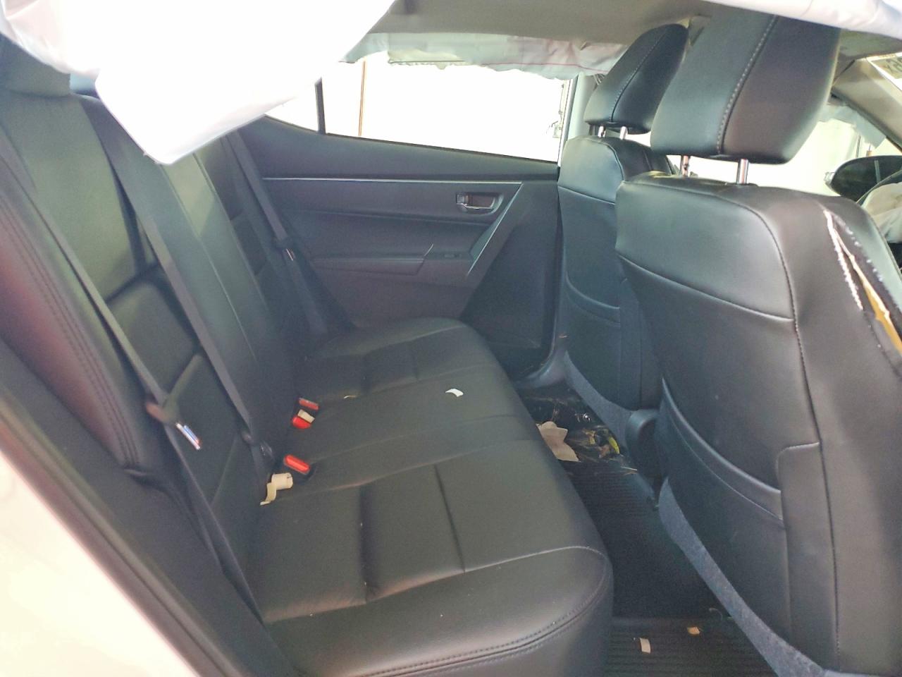 2014 TOYOTA COROLLA S PLUS photo 19