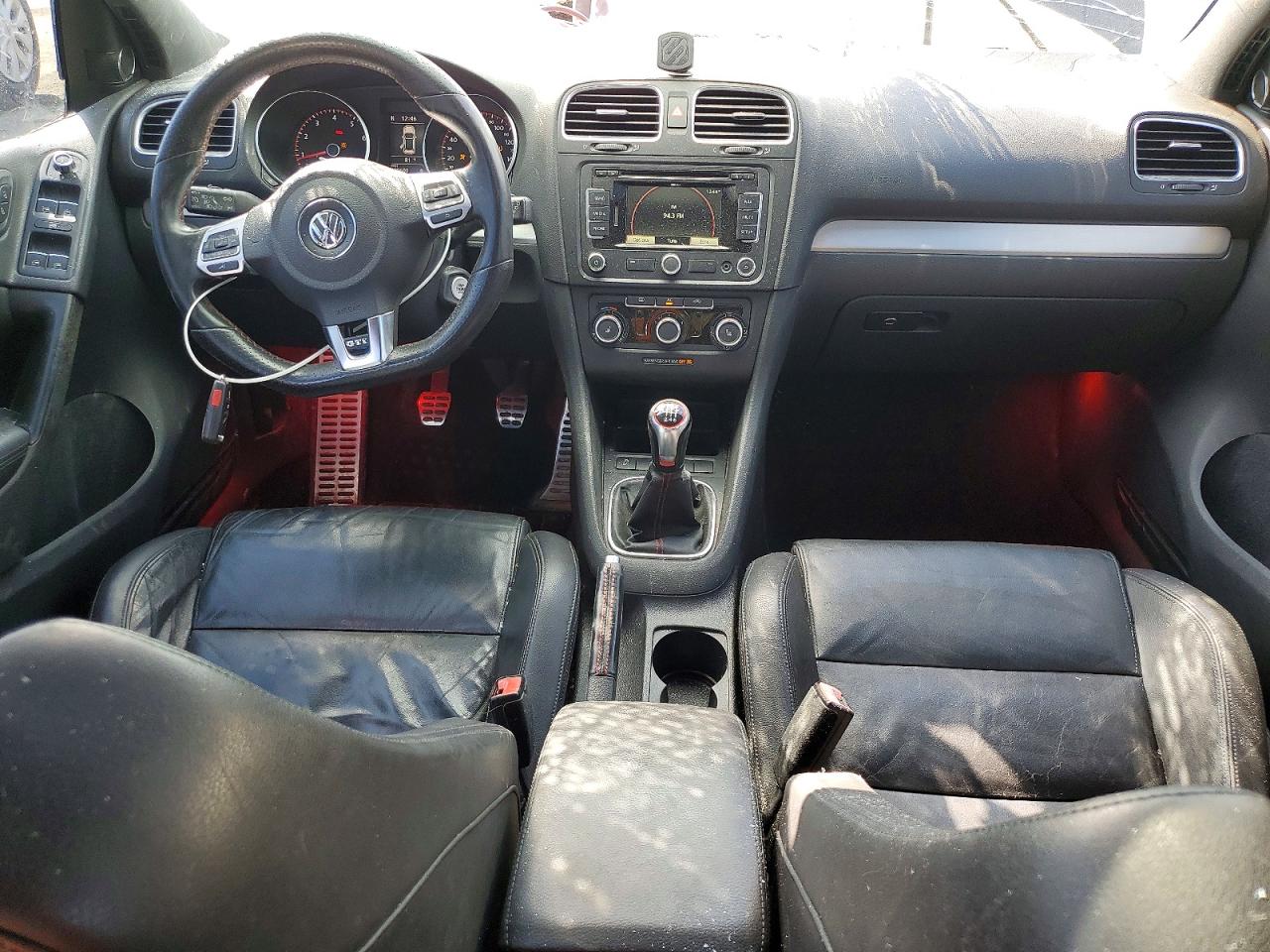 2012 VOLKSWAGEN GTI photo 15