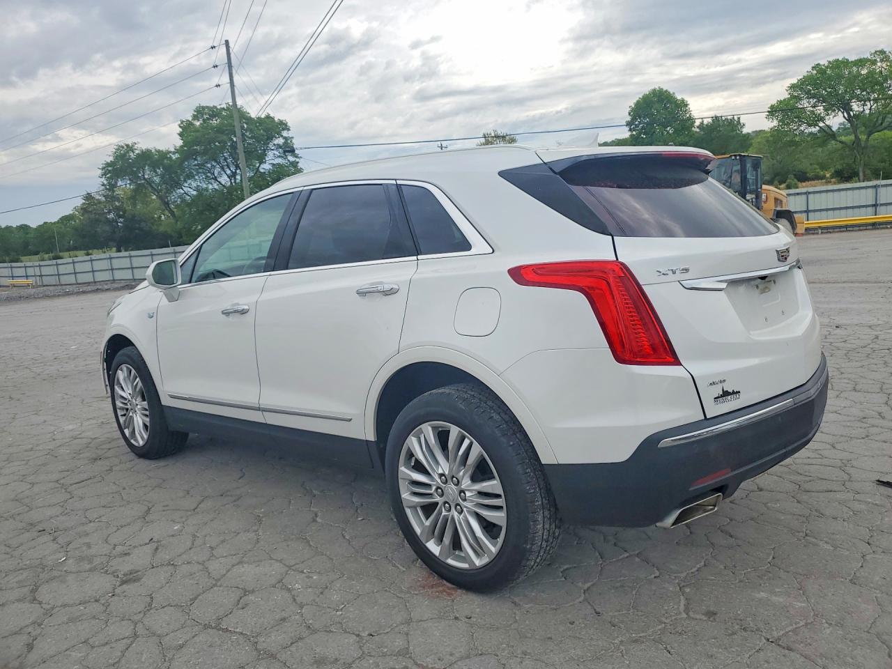 2018 CADILLAC XT5 PREMIUM LUXURY photo 3