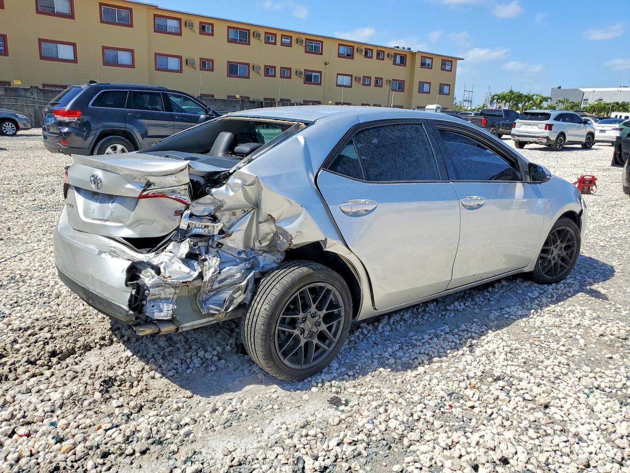 2014 TOYOTA COROLLA S photo 7