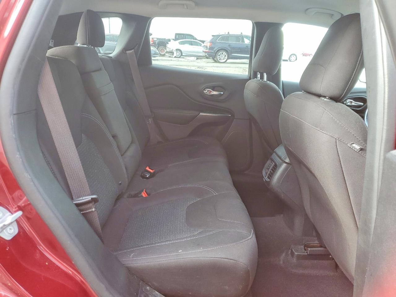 2019 JEEP CHEROKEE LATITUDE photo 31