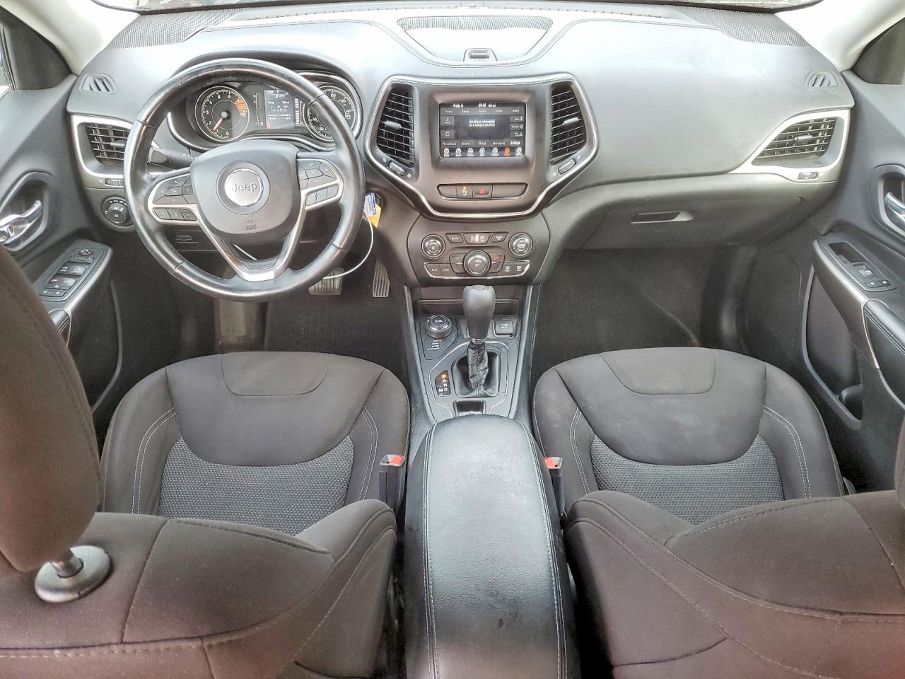 2019 JEEP CHEROKEE LATITUDE photo 22