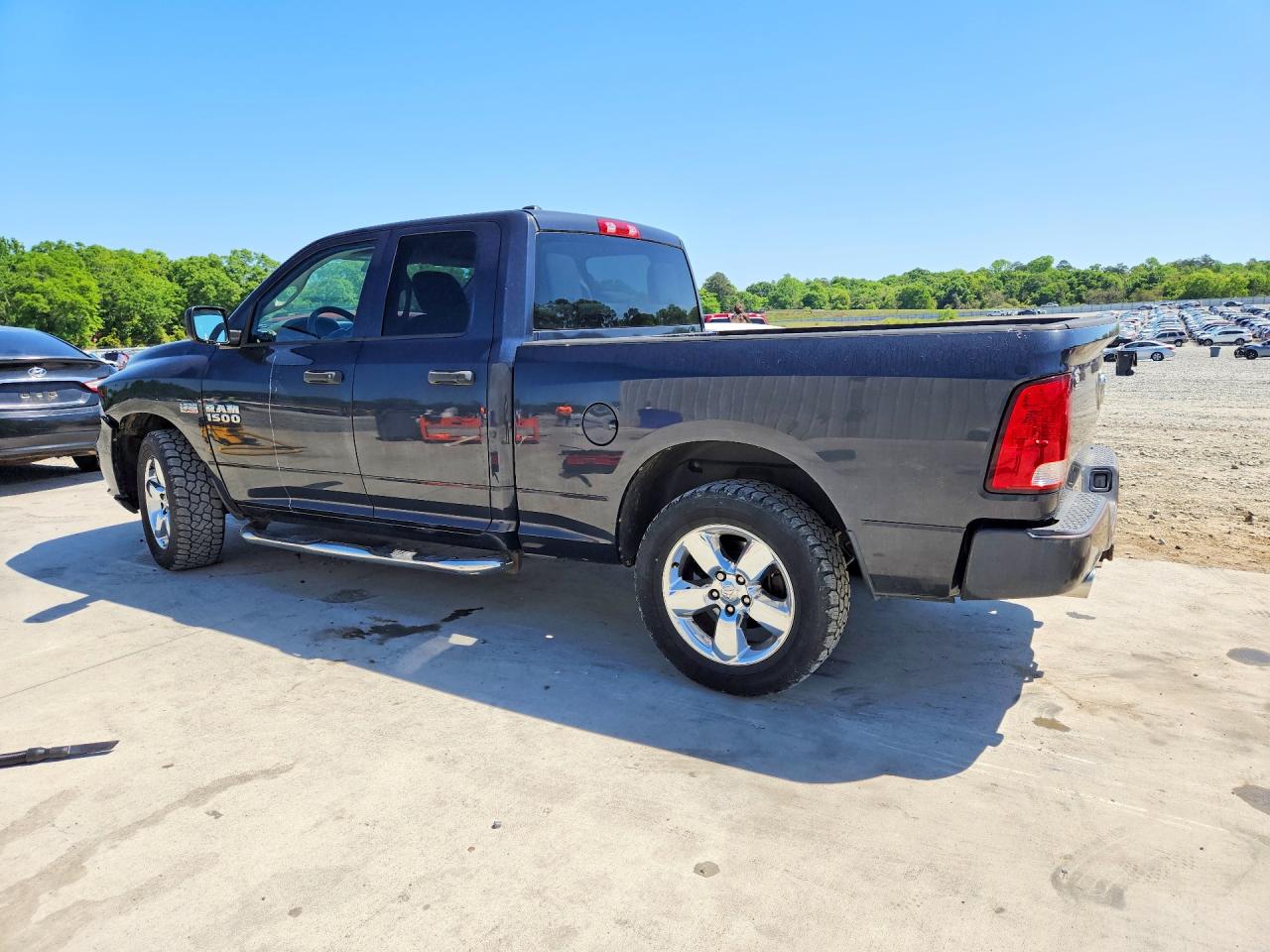 2013 RAM 1500 ST photo 3