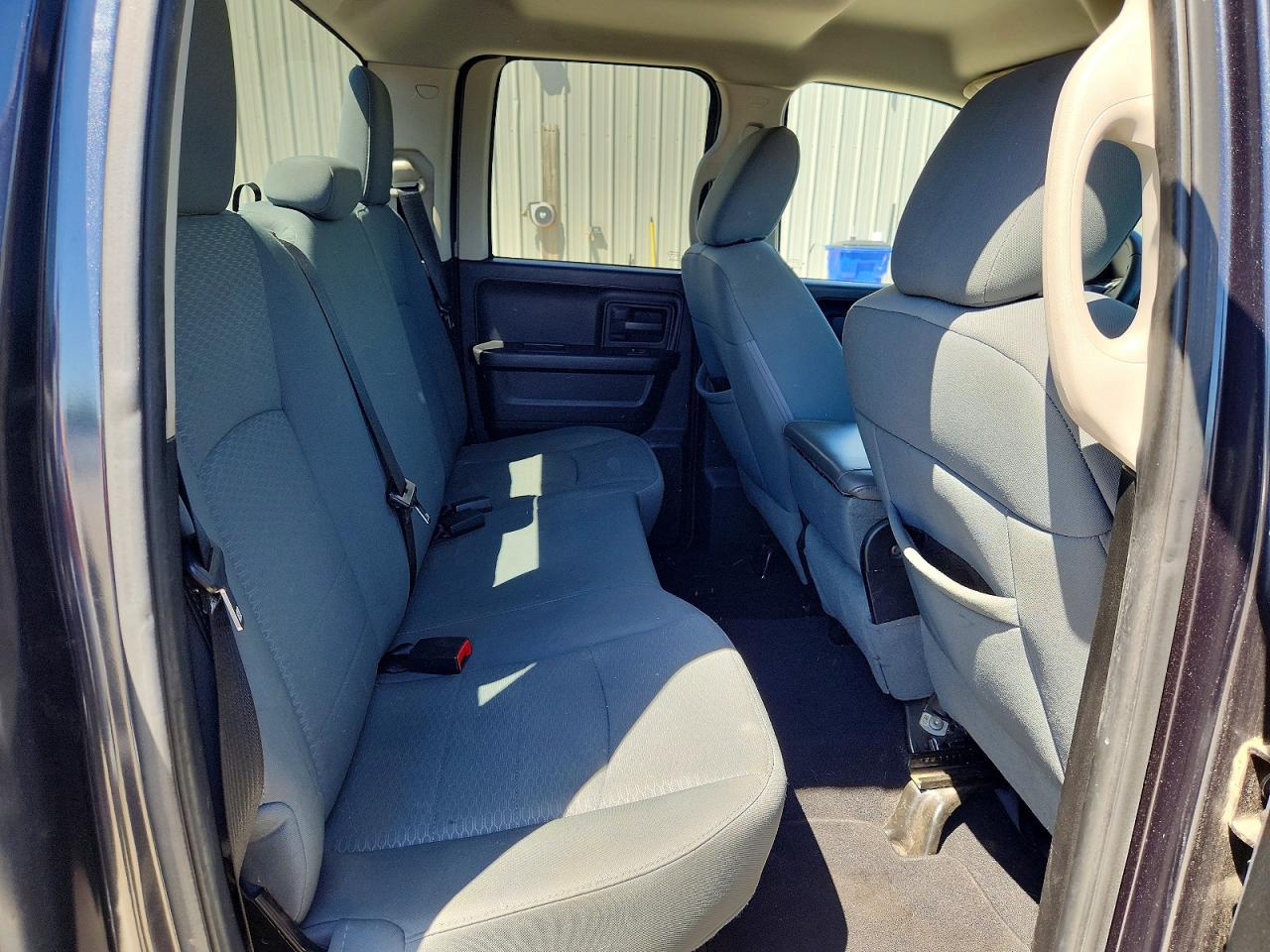 2013 RAM 1500 ST photo 19