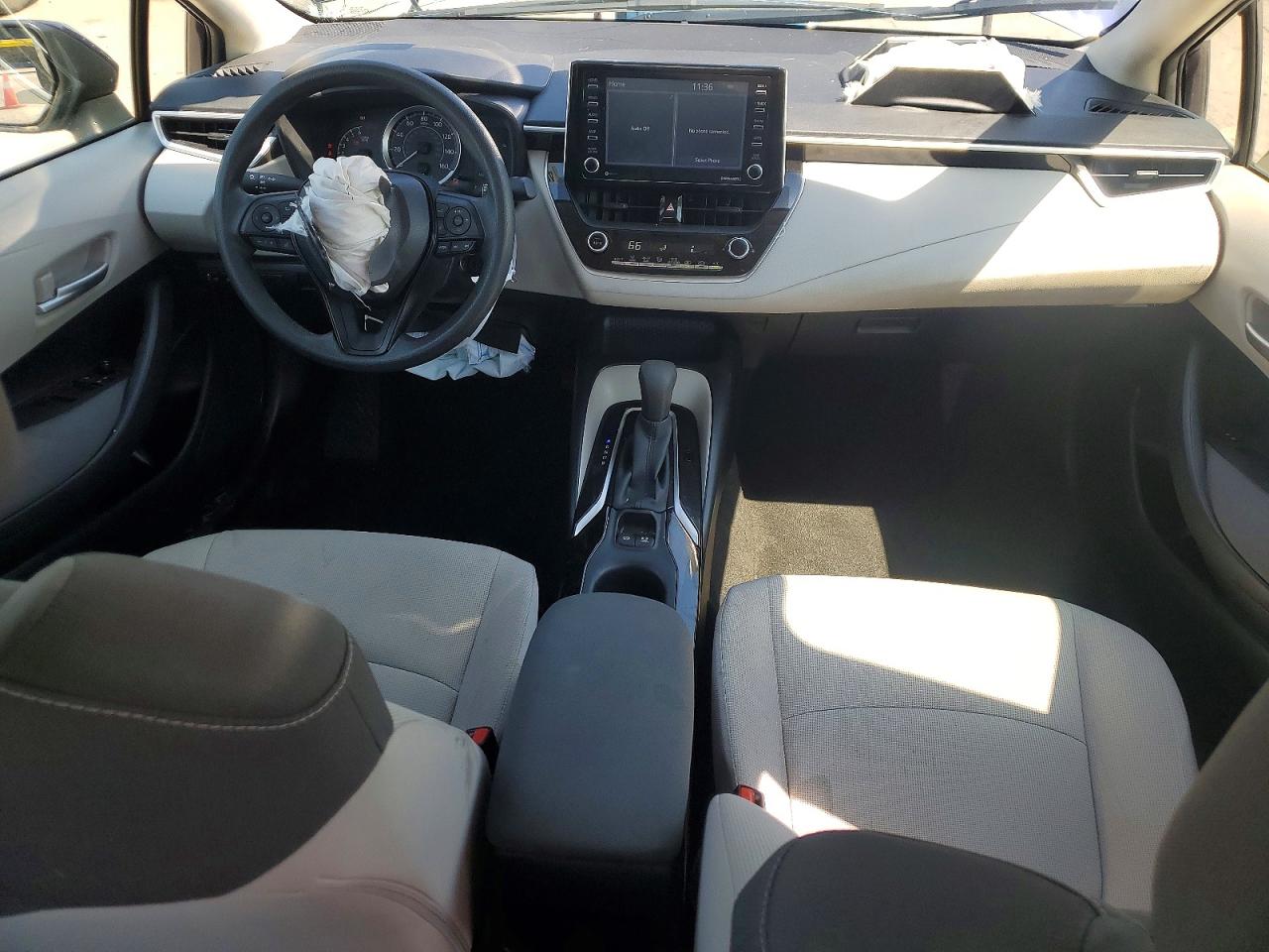 2021 TOYOTA COROLLA LE photo 15
