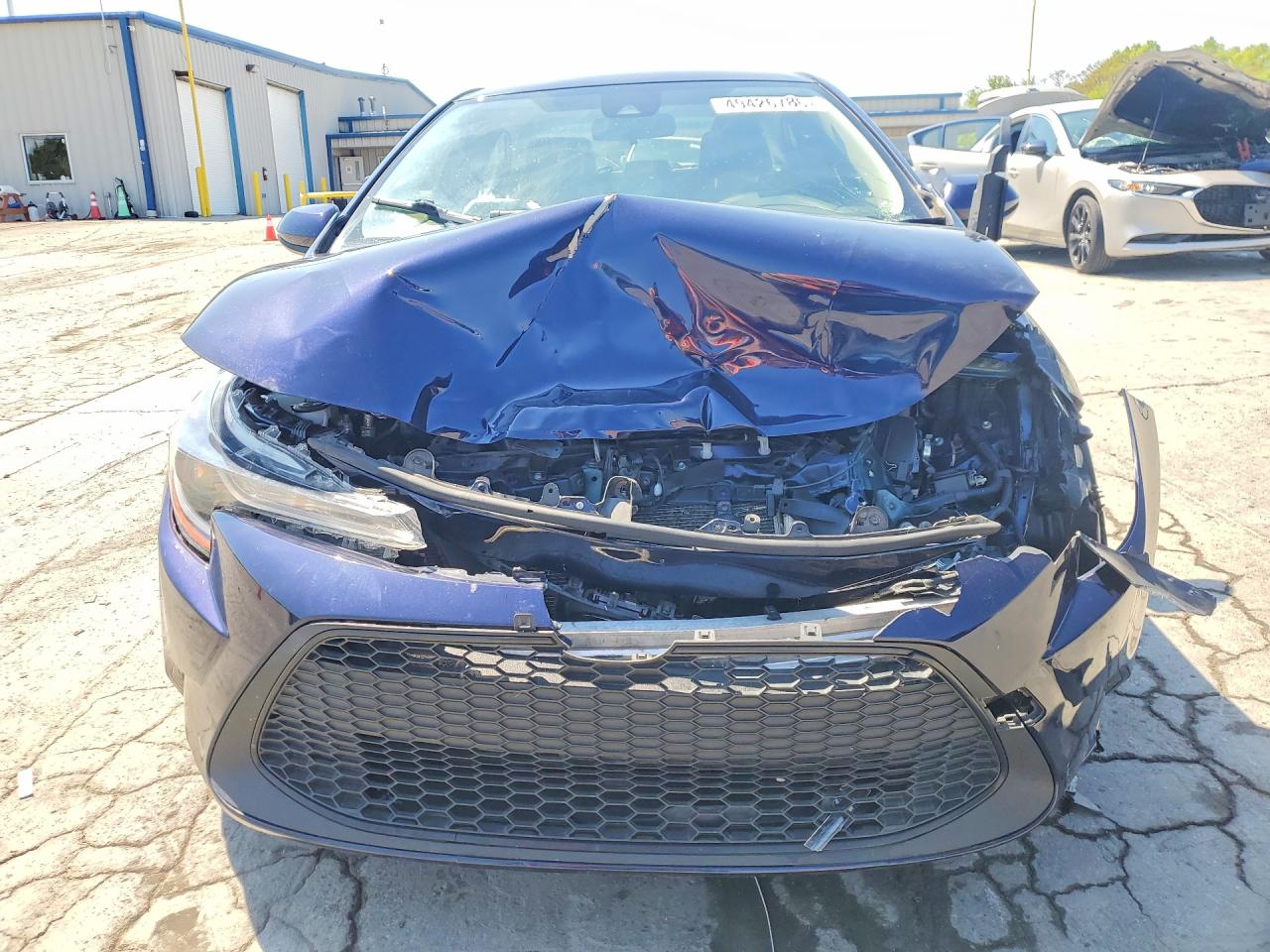 2021 TOYOTA COROLLA LE photo 9