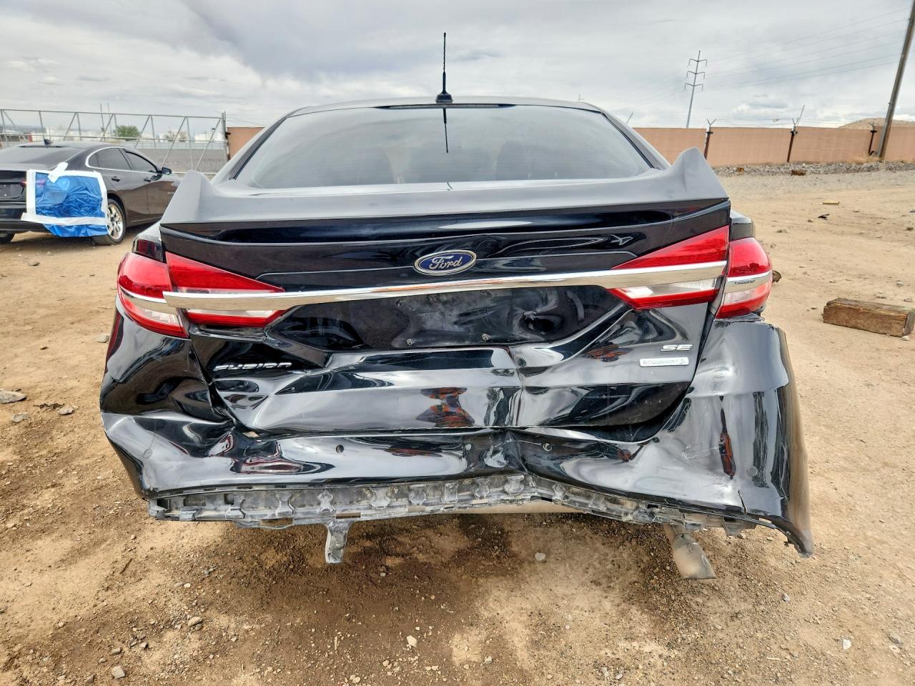 2018 FORD FUSION SE photo 16