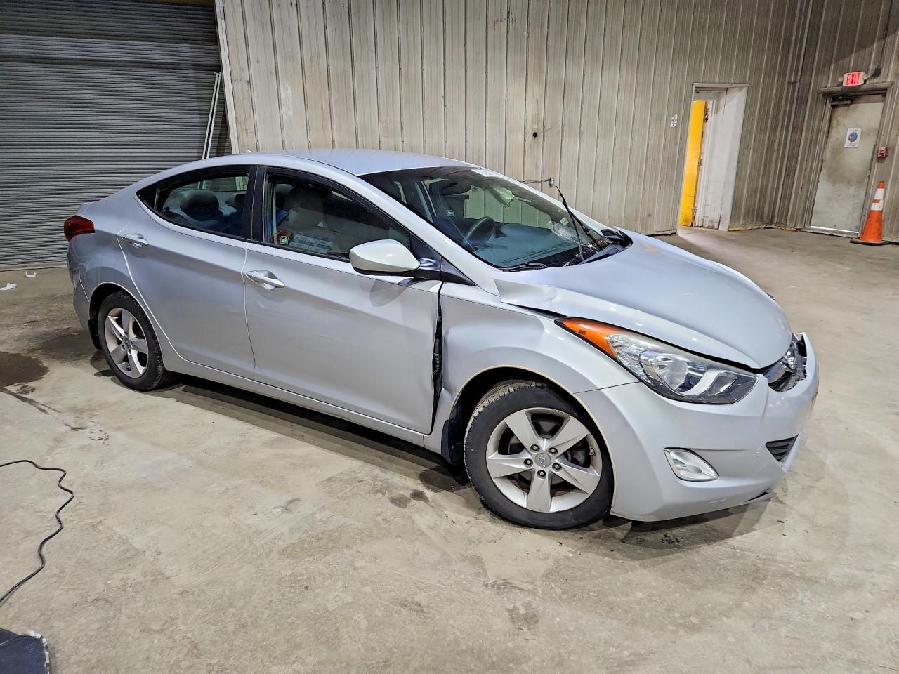 2013 HYUNDAI ELANTRA GLS photo 7