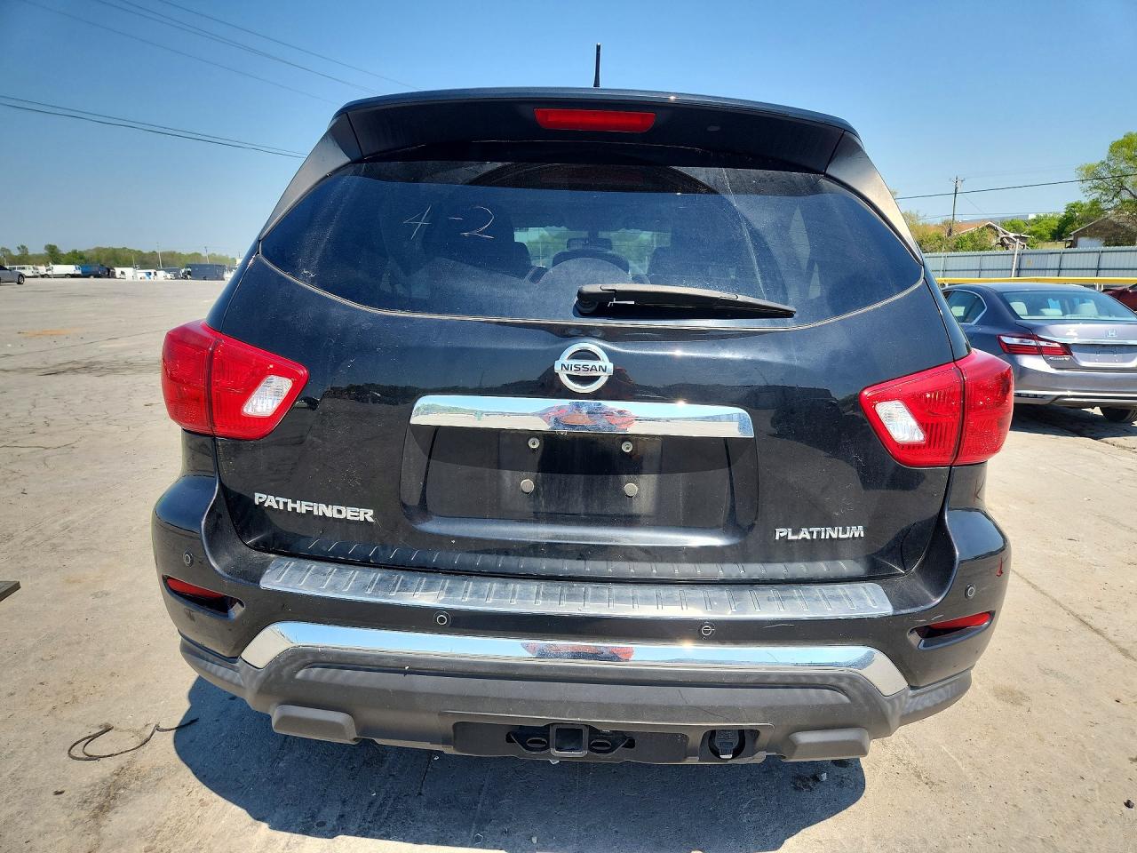 2017 NISSAN PATHFINDER PLATINUM photo 6