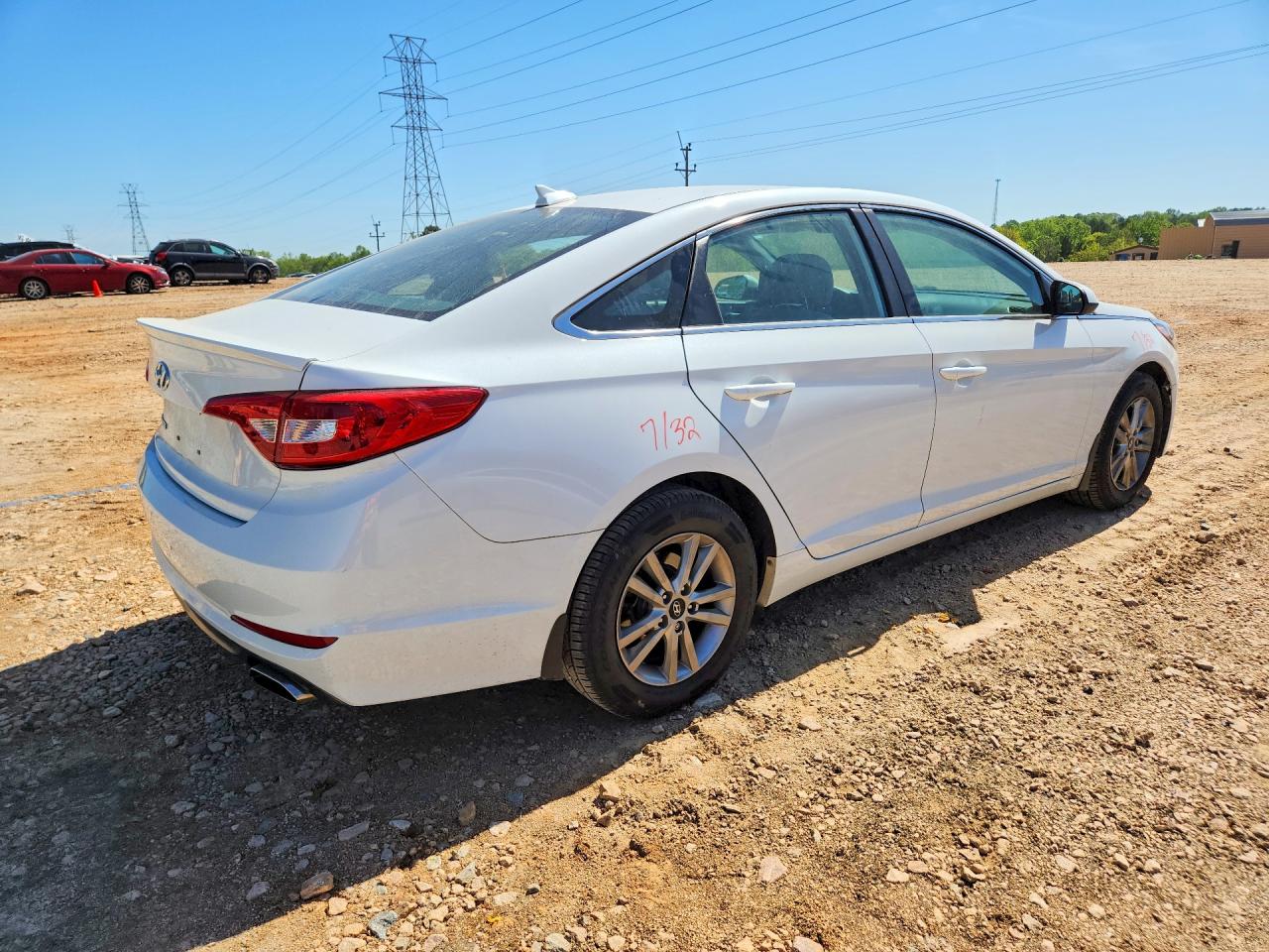 2017 HYUNDAI SONATA SE photo 5