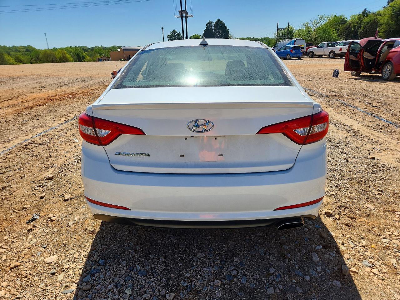 2017 HYUNDAI SONATA SE photo 11