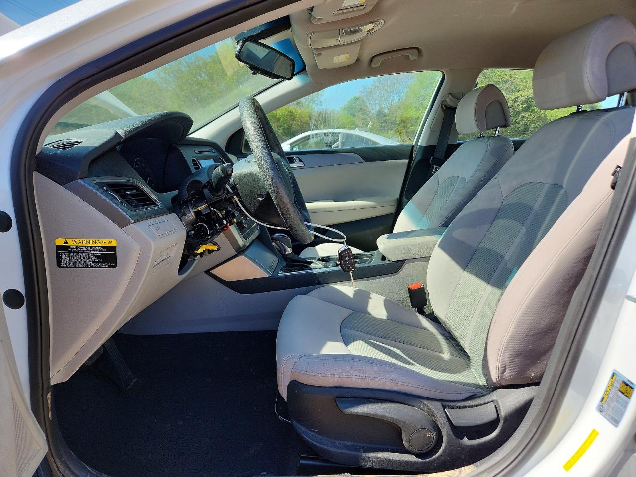 2017 HYUNDAI SONATA SE photo 13