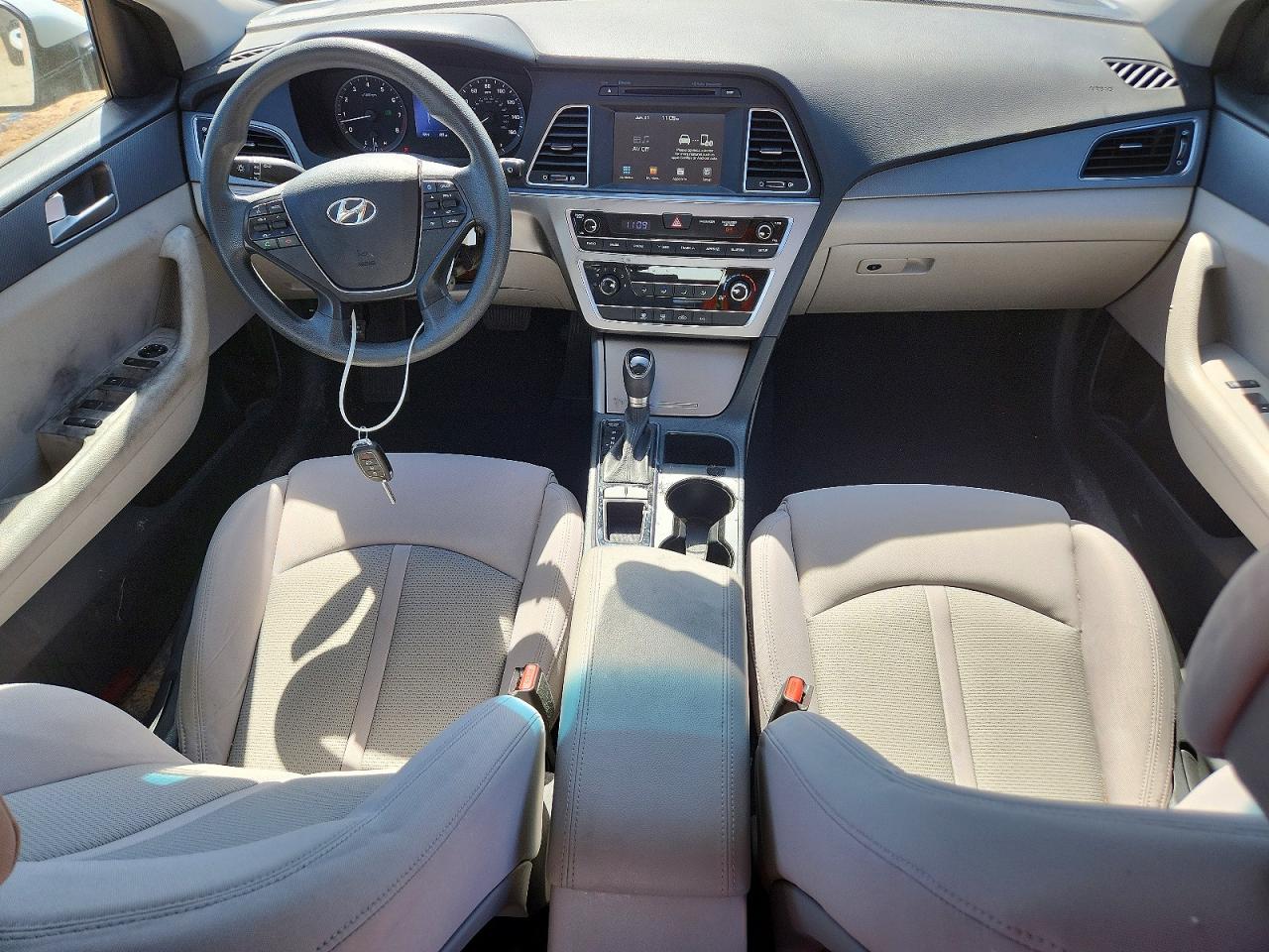 2017 HYUNDAI SONATA SE photo 15