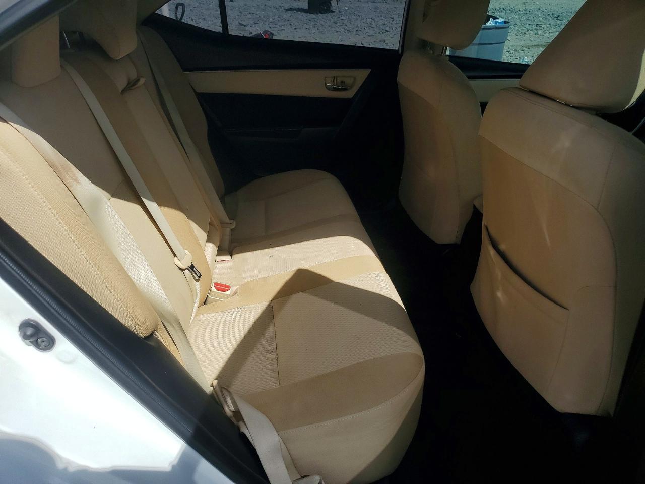 2018 TOYOTA COROLLA LE photo 19
