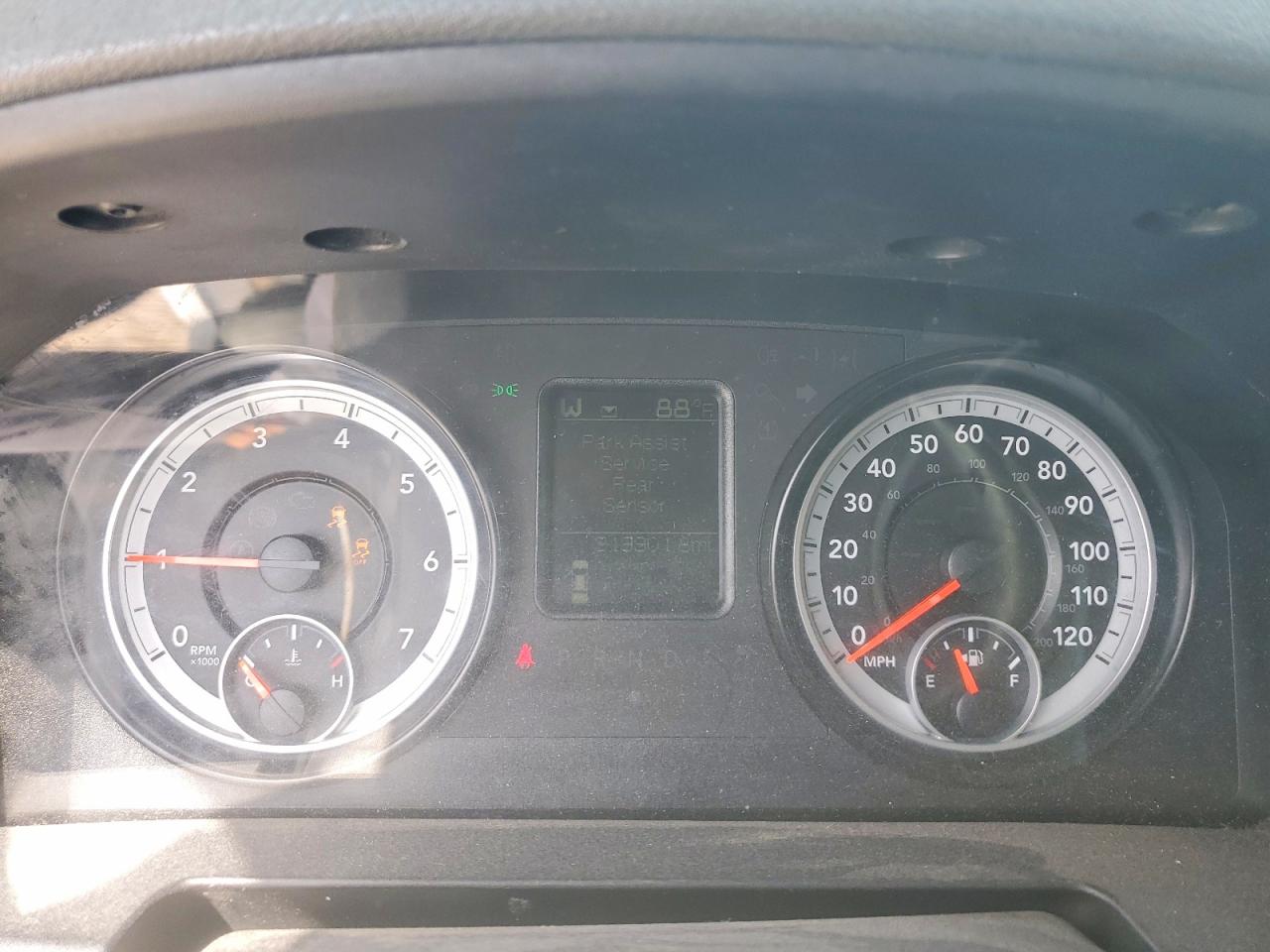 2014 RAM 1500 photo 25