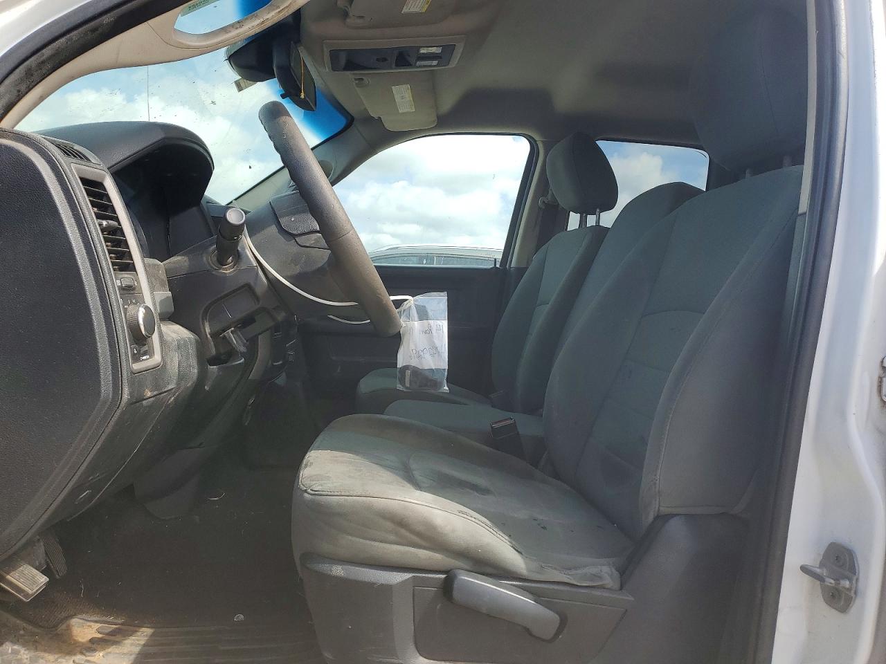 2014 RAM 1500 photo 19