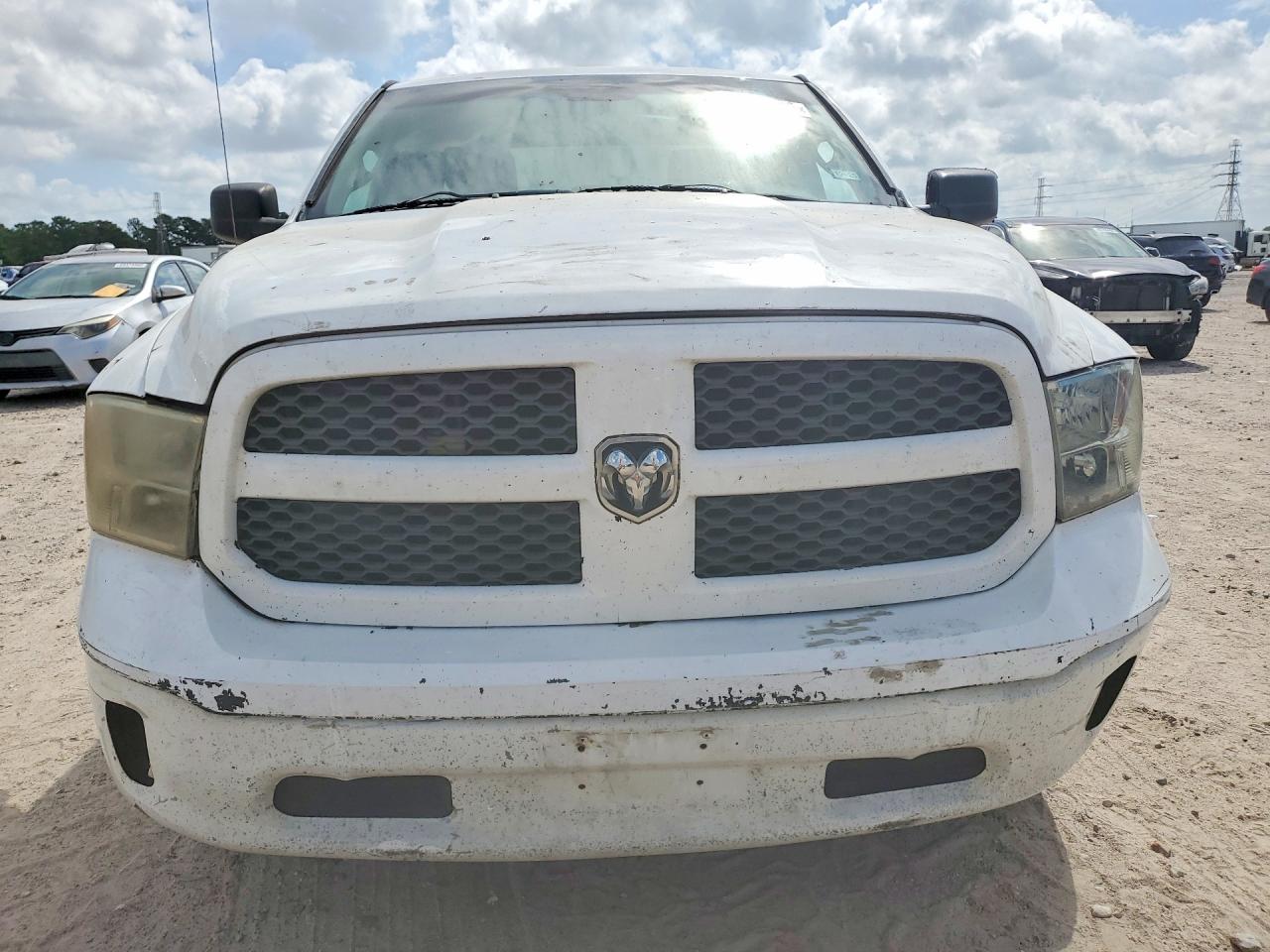 2014 RAM 1500 photo 13