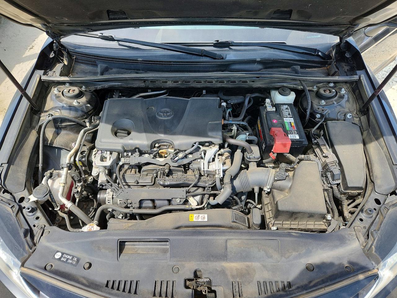 2020 TOYOTA CAMRY LE photo 21