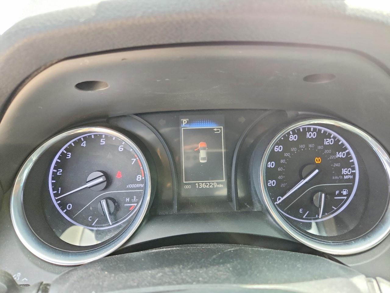 2020 TOYOTA CAMRY LE photo 17