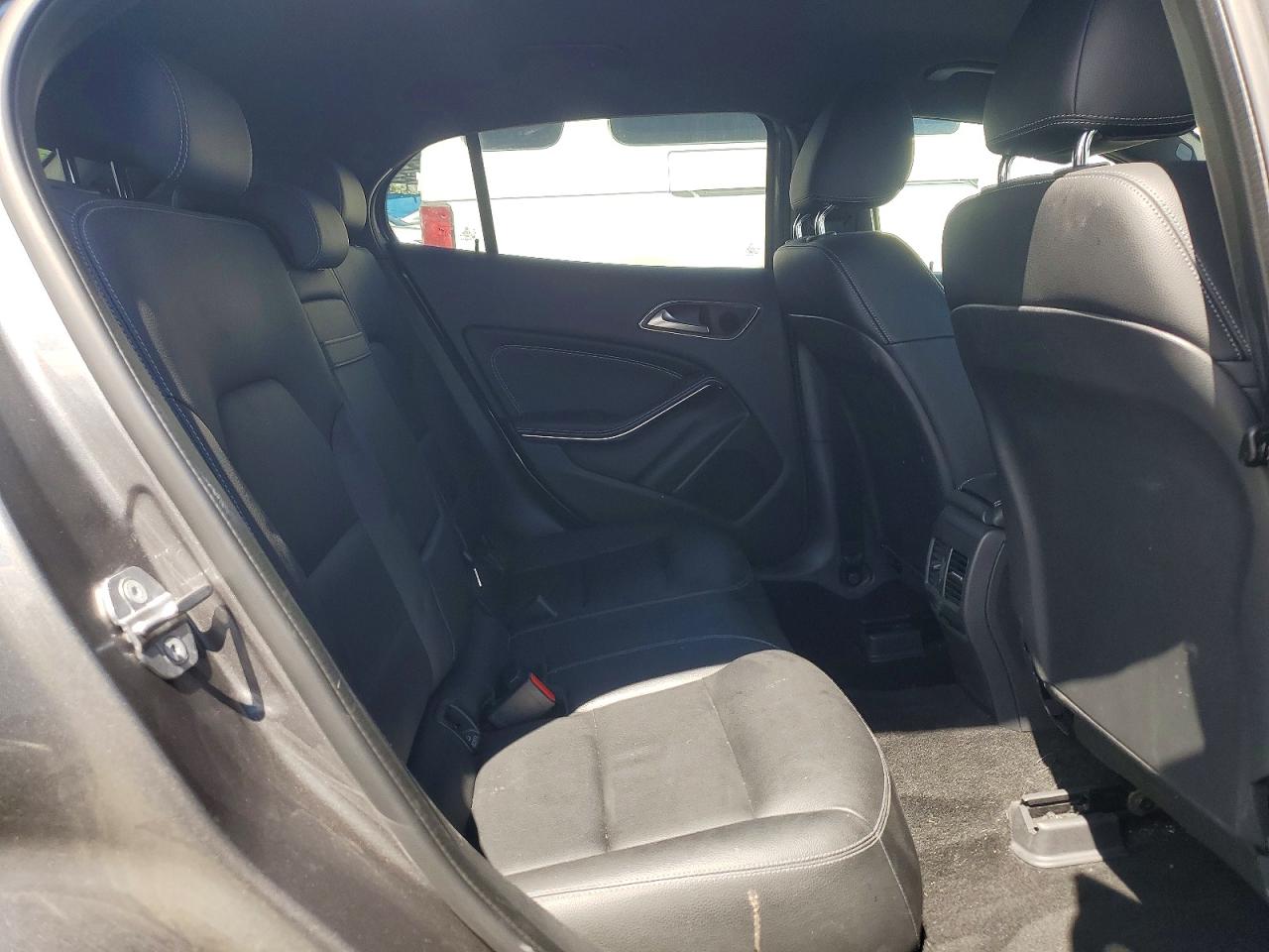 2019 MERCEDES-BENZ GLA 250 4MATIC photo 19