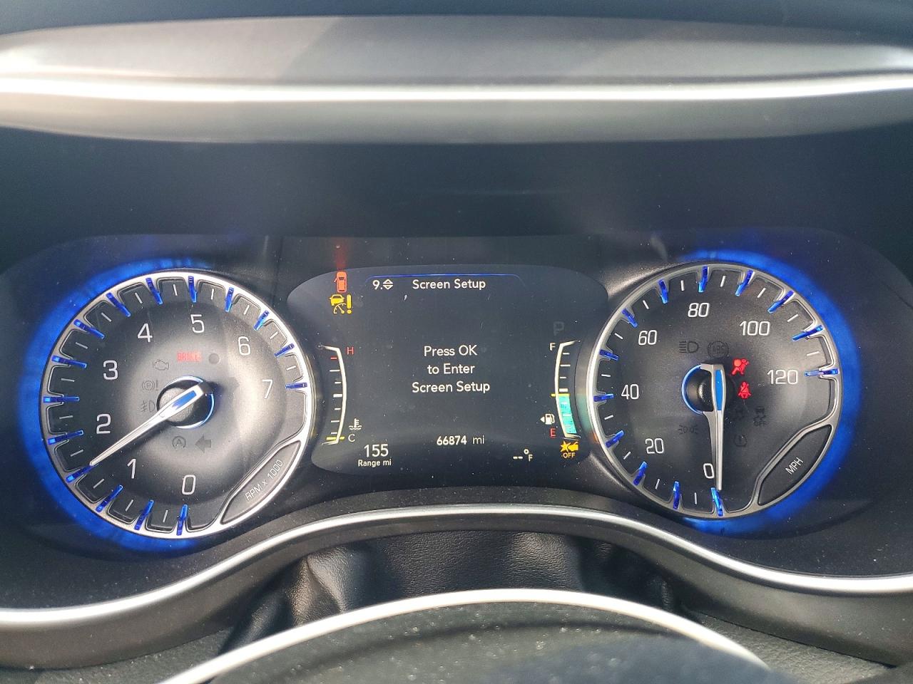 2023 CHRYSLER PACIFICA TOURING L photo 17