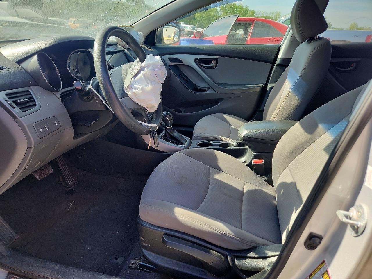 2016 HYUNDAI ELANTRA SE photo 13
