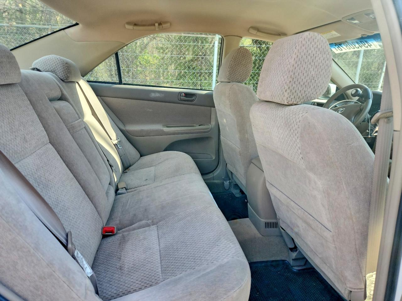 2003 TOYOTA CAMRY LE photo 10