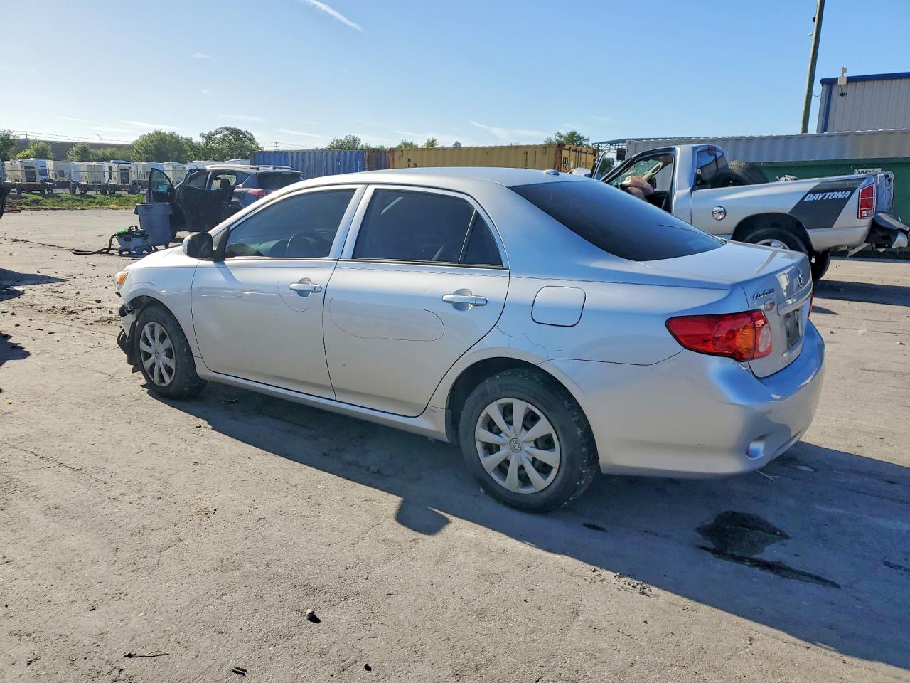 2009 TOYOTA COROLLA LE photo 3