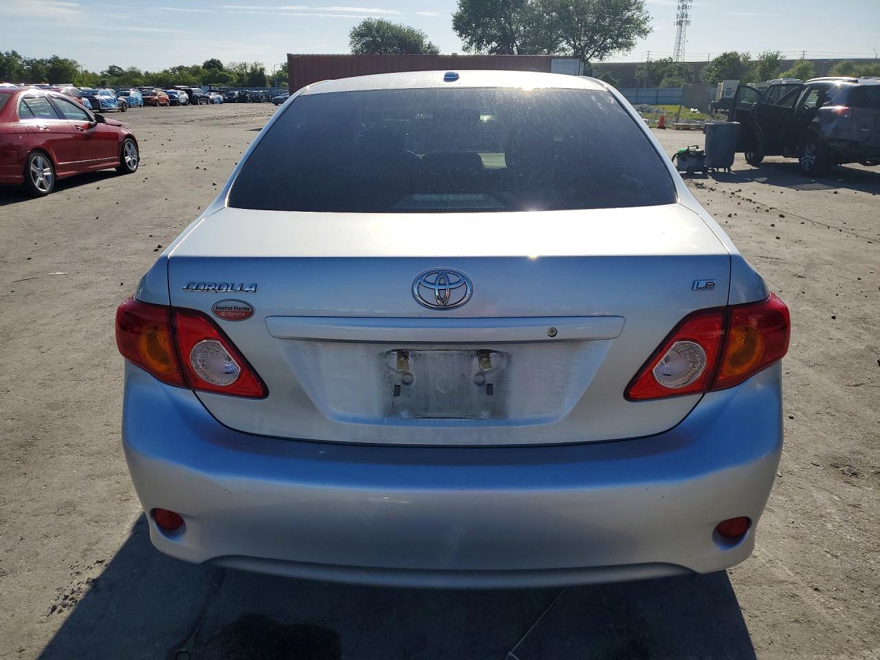 2009 TOYOTA COROLLA LE photo 11