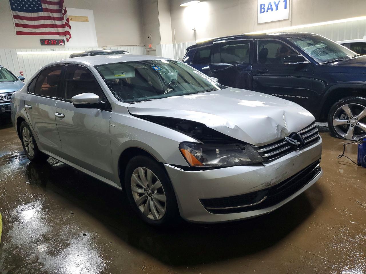2015 VOLKSWAGEN PASSAT S photo 7
