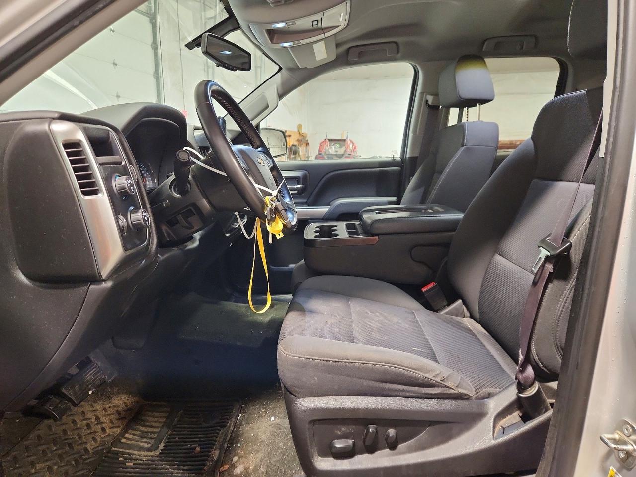 2017 CHEVROLET SILVERADO K1500 LT photo 13