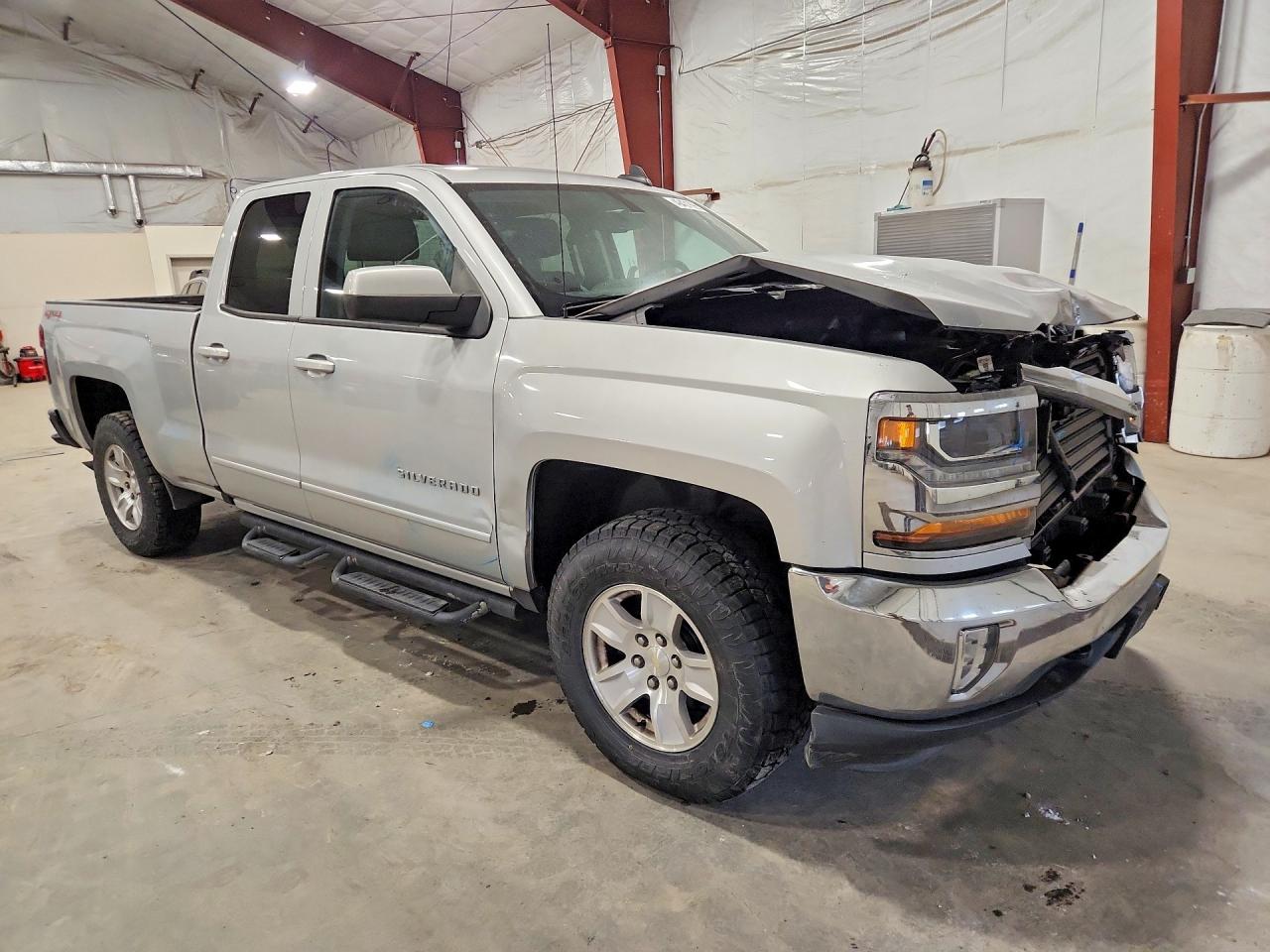 2017 CHEVROLET SILVERADO K1500 LT photo 7