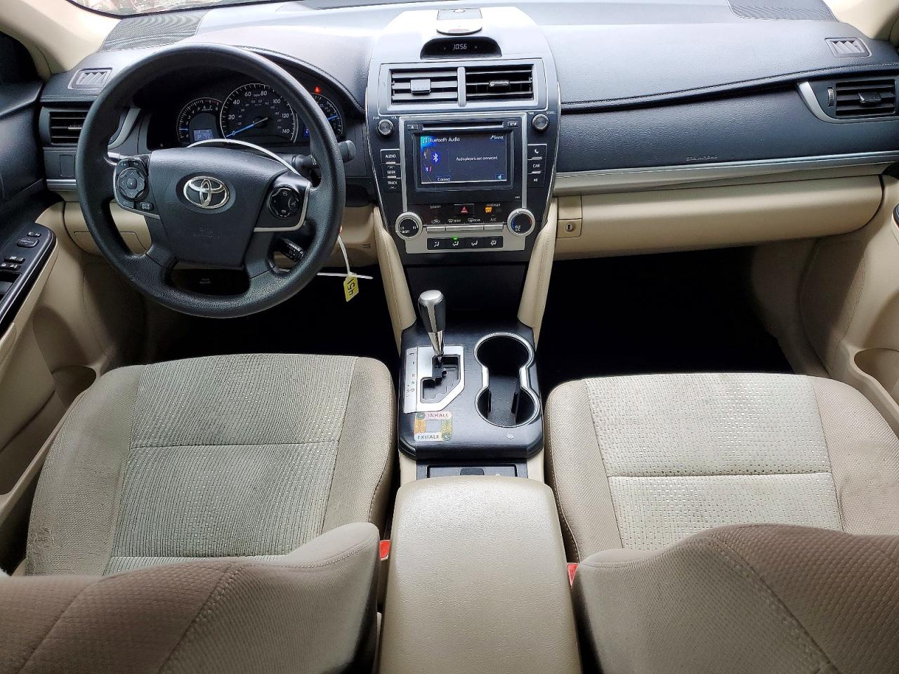 2014 TOYOTA CAMRY LE photo 22