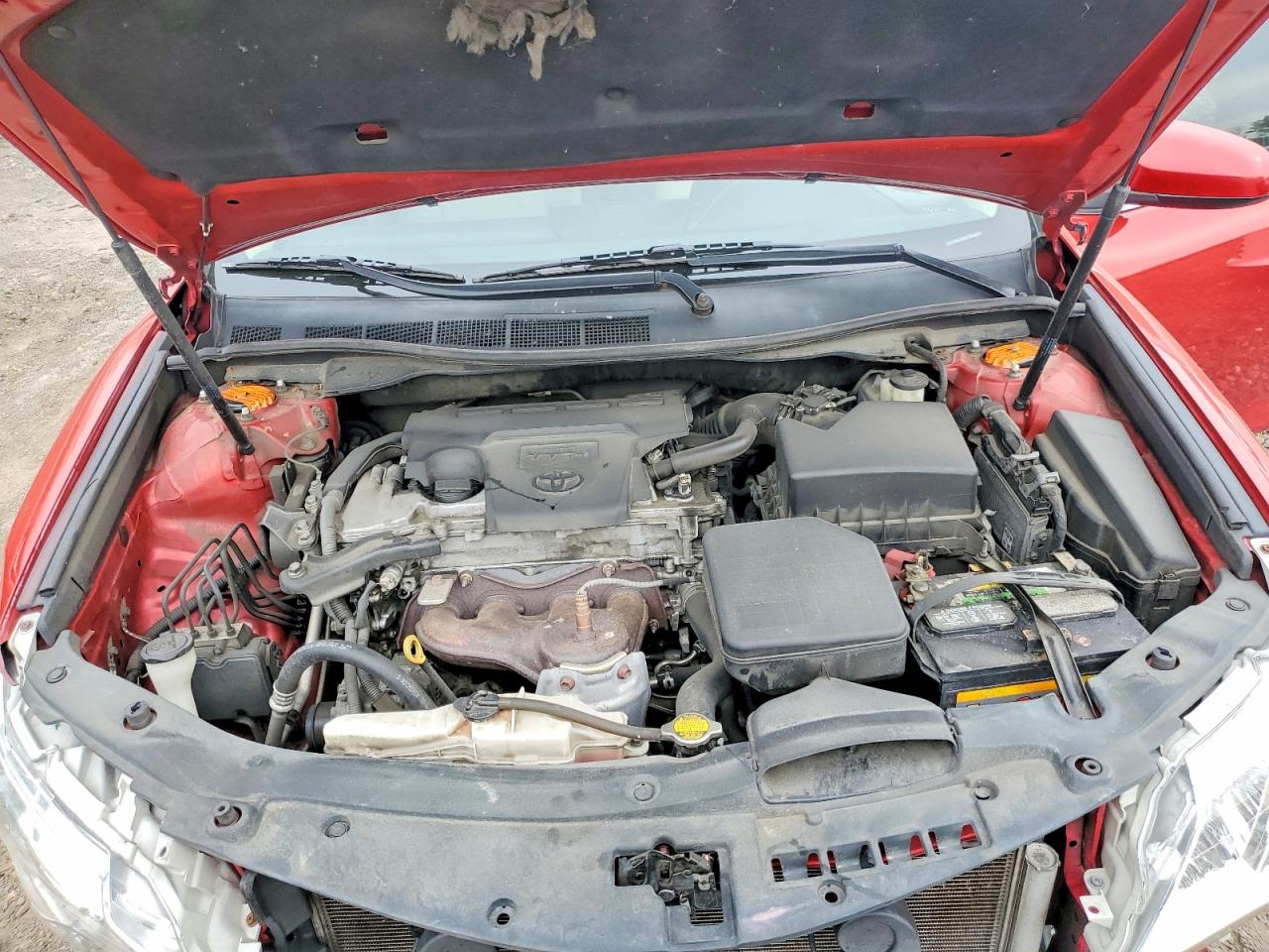 2014 TOYOTA CAMRY LE photo 31